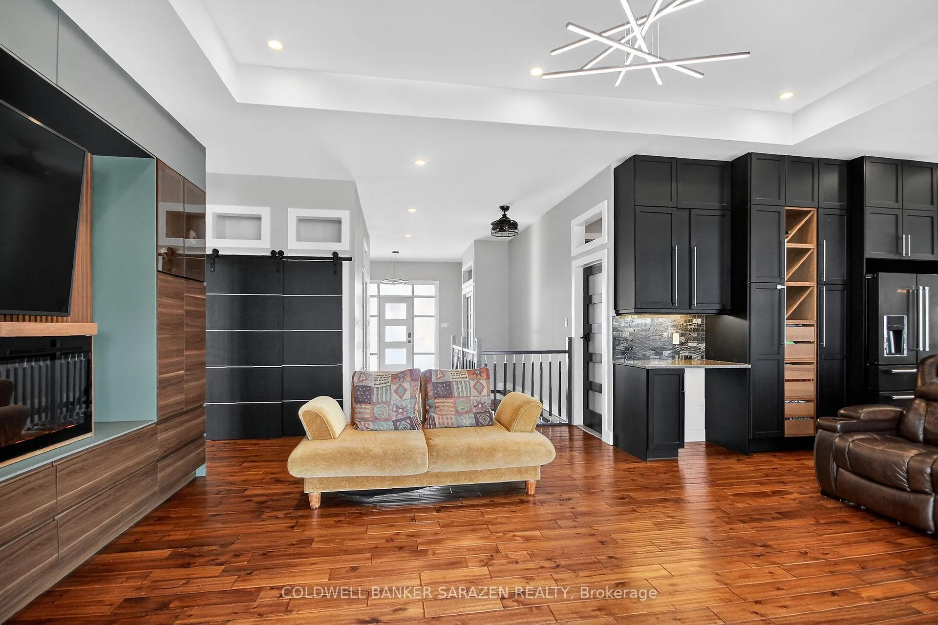 Photo 9 of 1617 Magic Morning Way, Ottawa, Greely — HOMEH