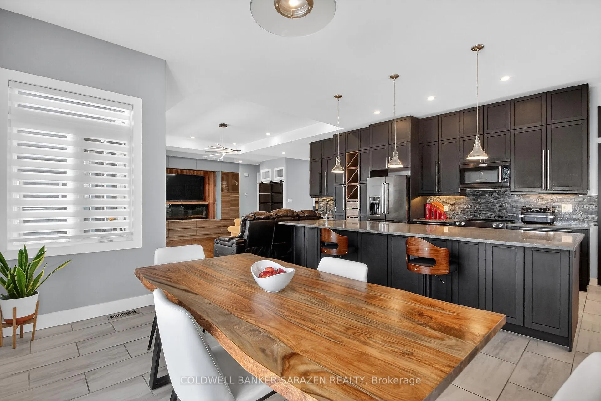 Photo 11 of 1617 Magic Morning Way, Ottawa, Greely — HOMEH