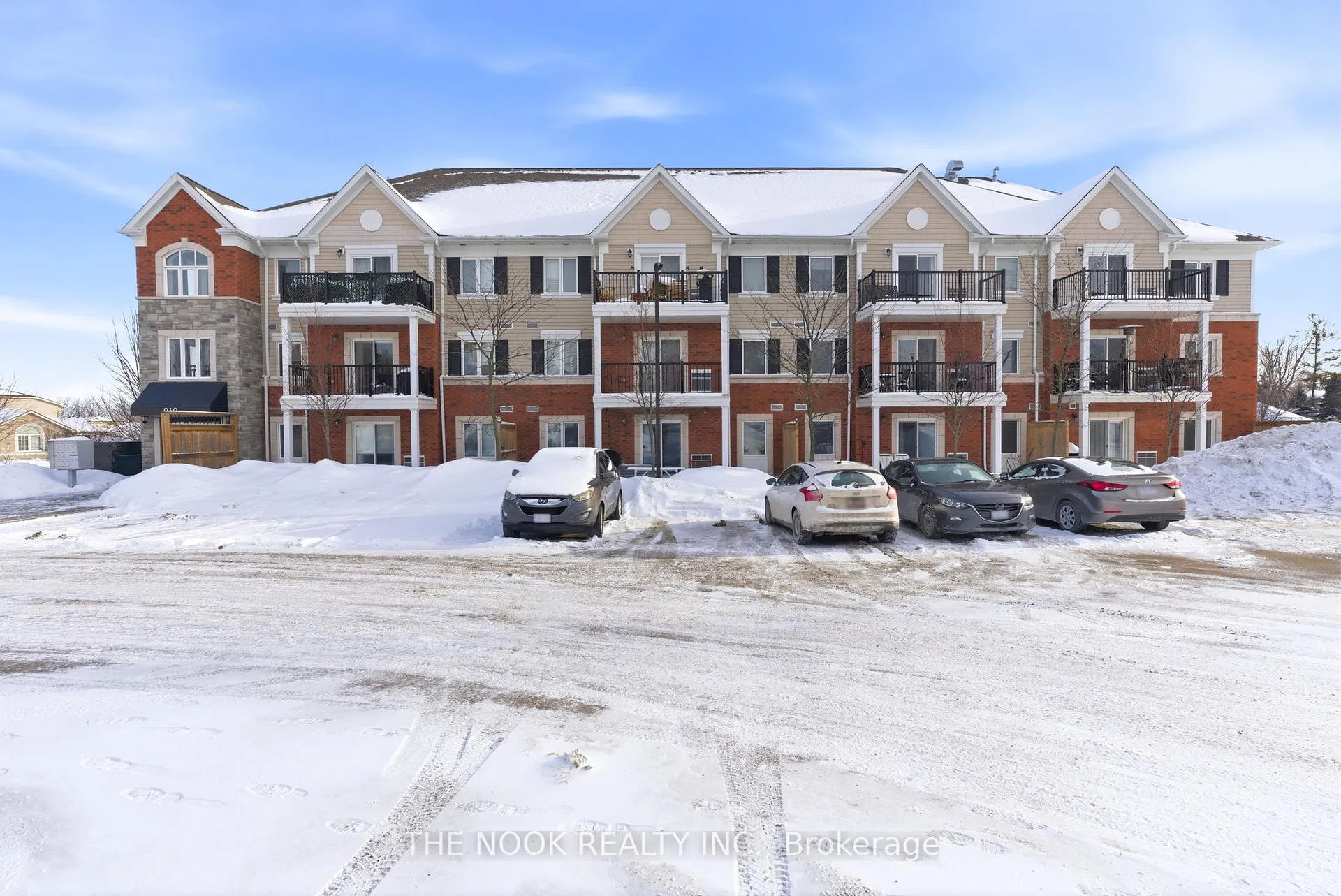 Photo 1 of Unit 301, 910 Wentworth Street, Peterborough, Otonabee Ward 1 — HOMEH