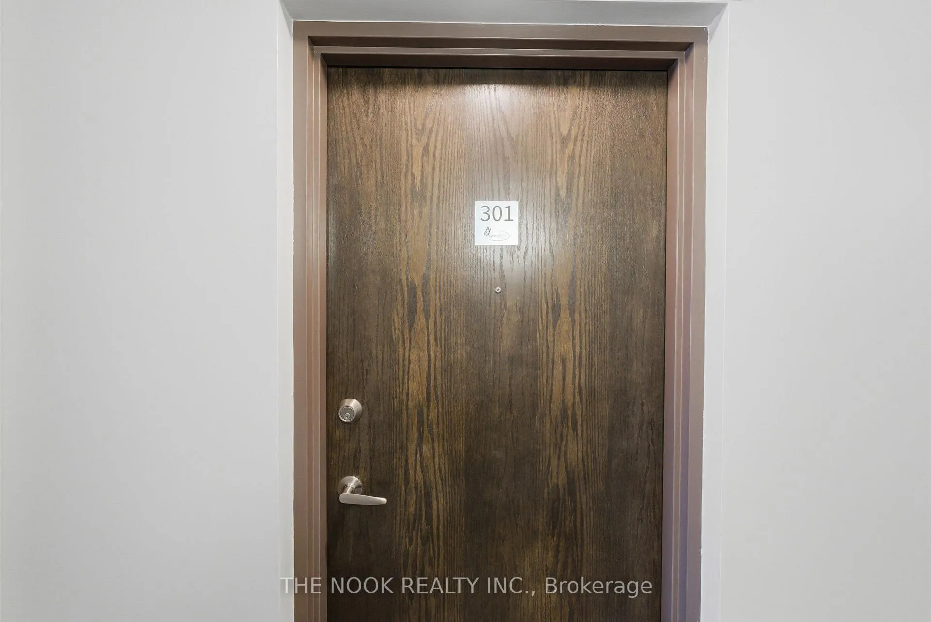 Photo 4 of Unit 301, 910 Wentworth Street, Peterborough, Otonabee Ward 1 — HOMEH