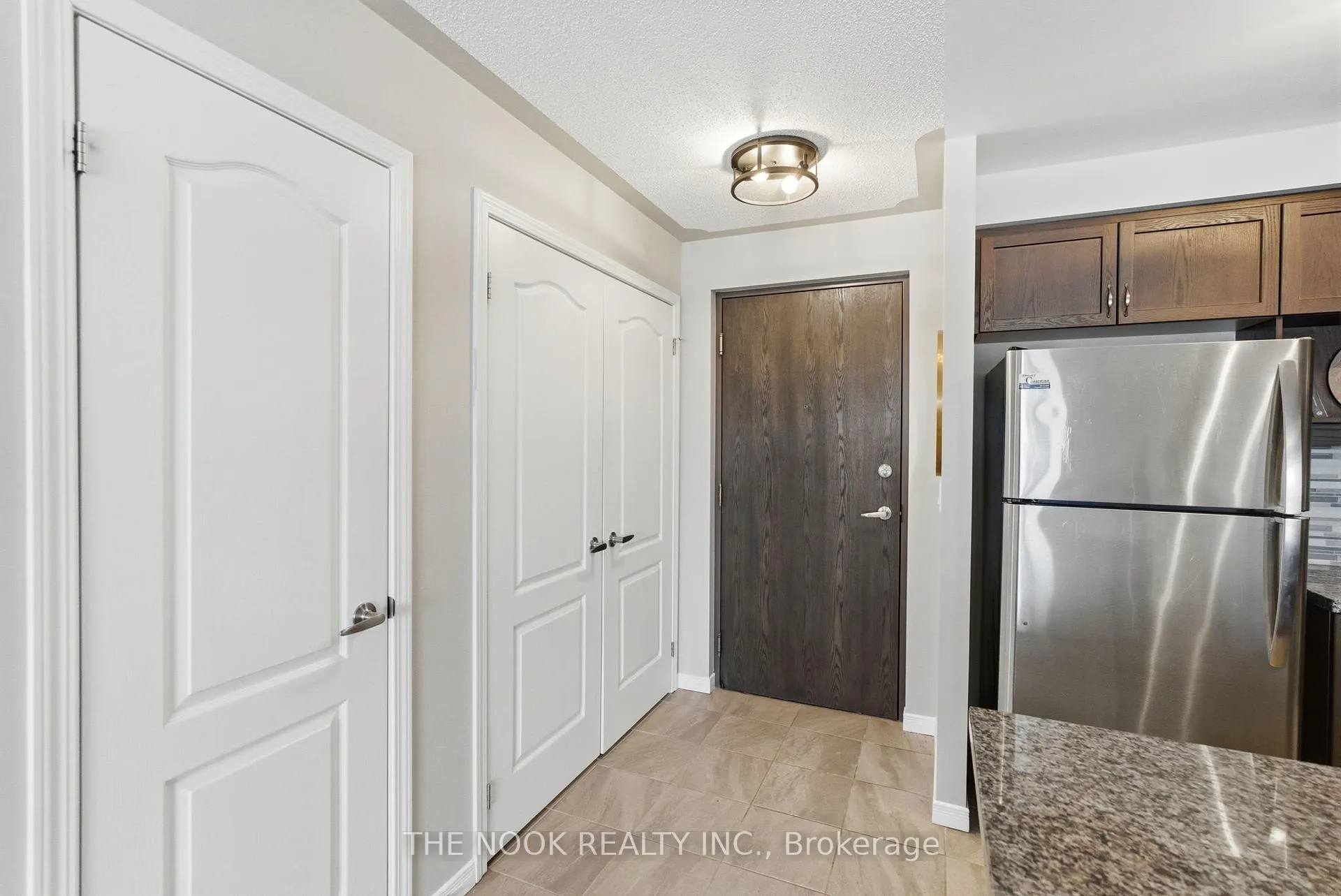 Photo 5 of Unit 301, 910 Wentworth Street, Peterborough, Otonabee Ward 1 — HOMEH