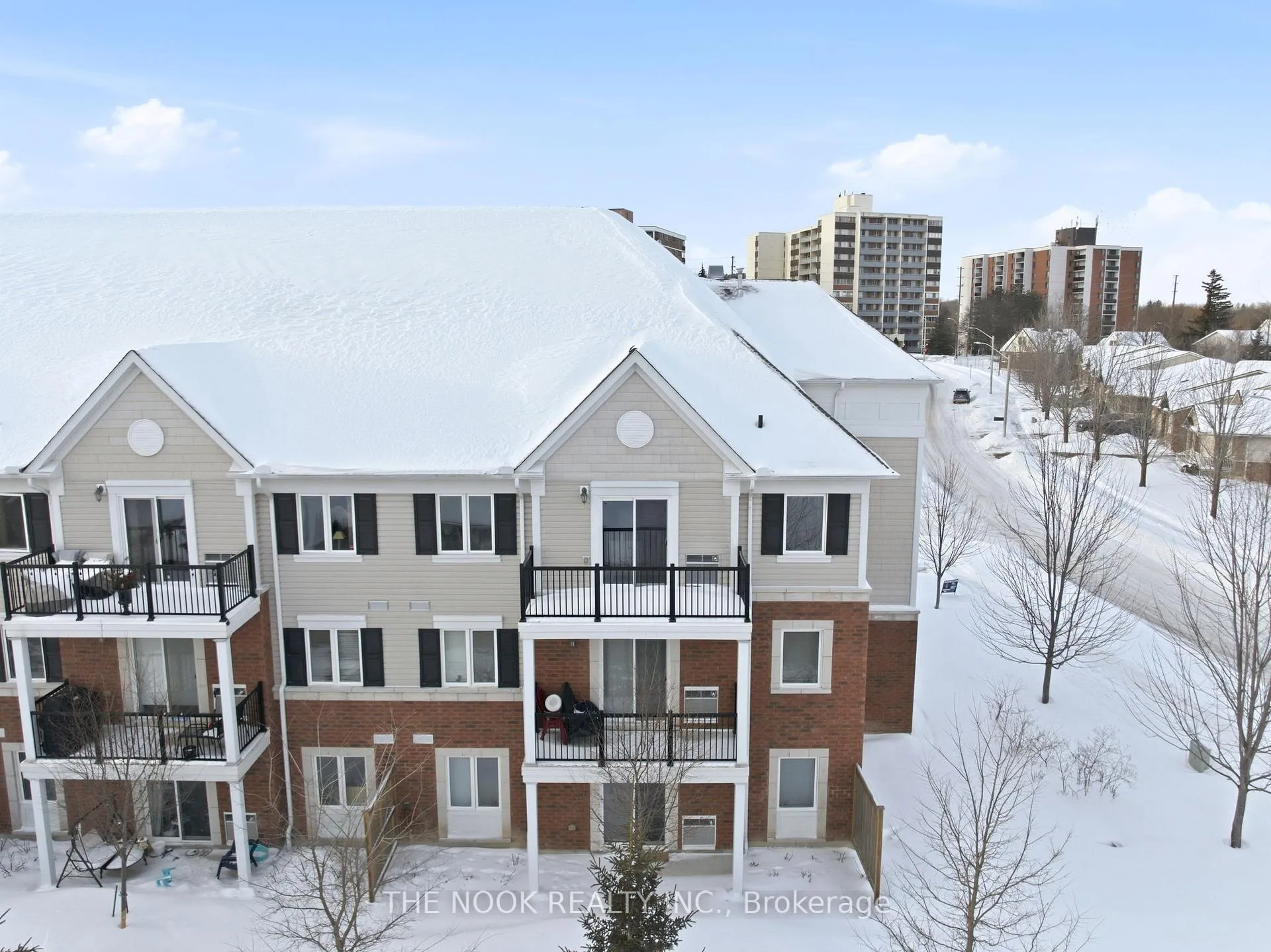 Photo 35 of Unit 301, 910 Wentworth Street, Peterborough, Otonabee Ward 1 — HOMEH