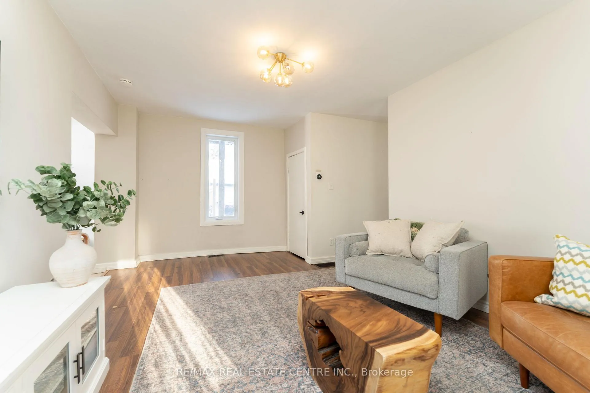 Photo 6 of 125 James Street S, Shelburne — HOMEH