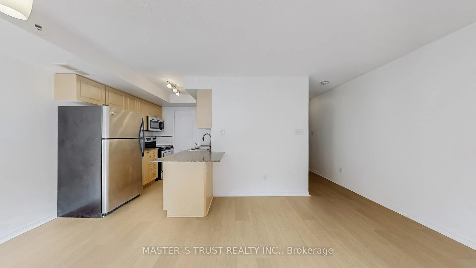 Photo 7 of Unit Unit 4, 74 Munro Street, Toronto, South Riverdale — HOMEH