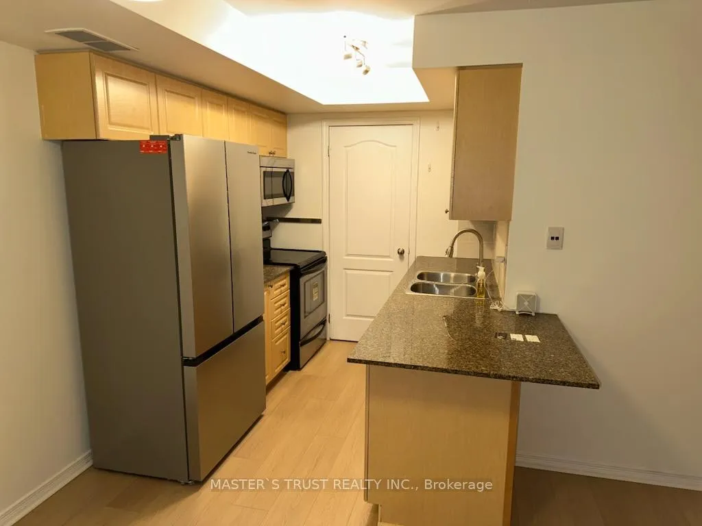 Photo 8 of Unit Unit 4, 74 Munro Street, Toronto, South Riverdale — HOMEH