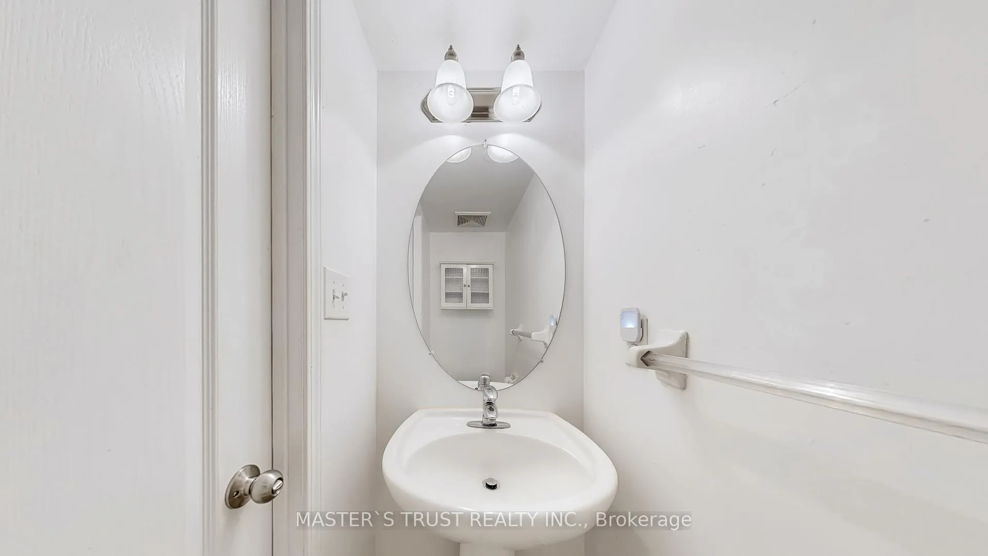Photo 12 of Unit Unit 4, 74 Munro Street, Toronto, South Riverdale — HOMEH