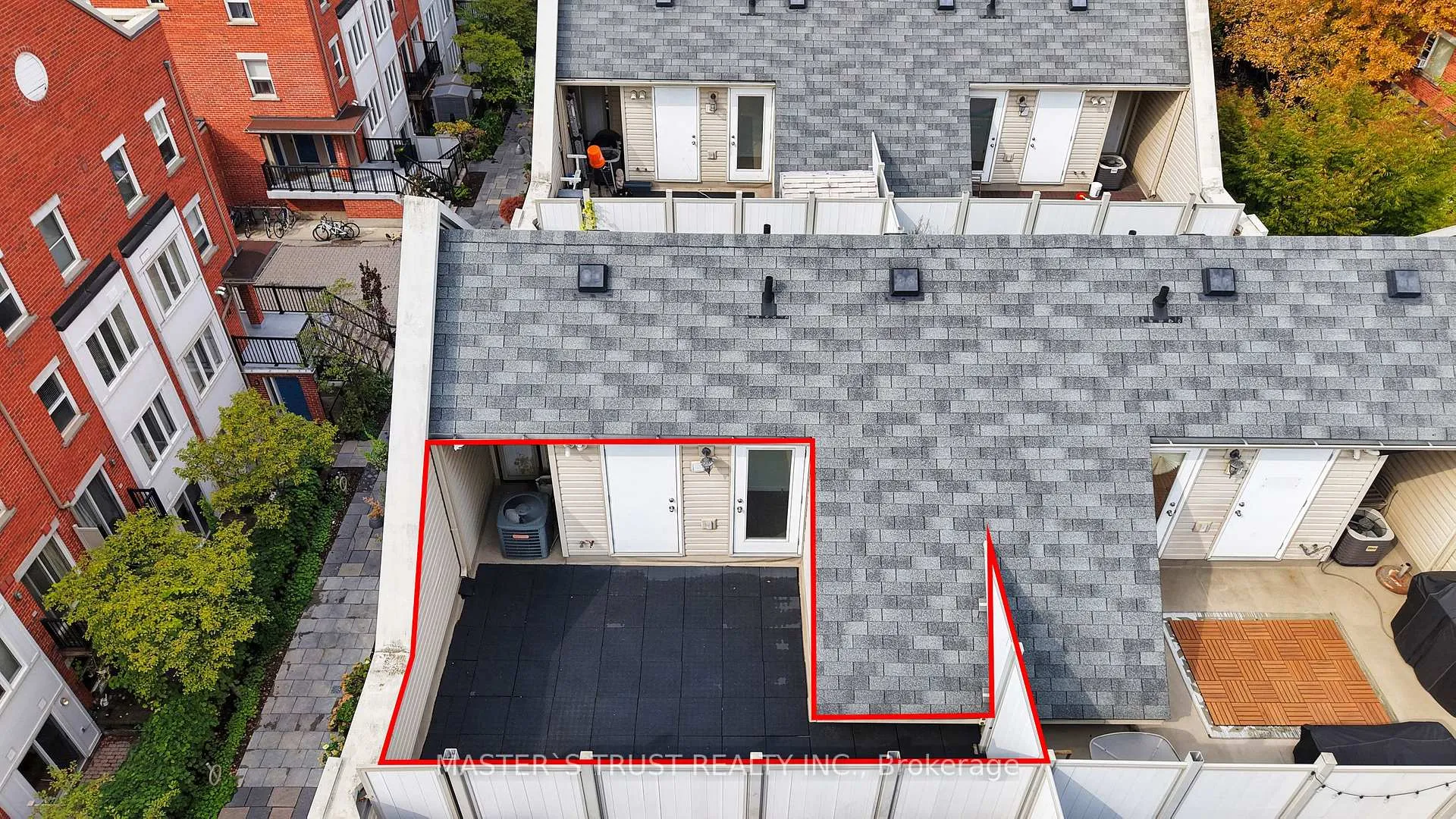 Photo 30 of Unit Unit 4, 74 Munro Street, Toronto, South Riverdale — HOMEH