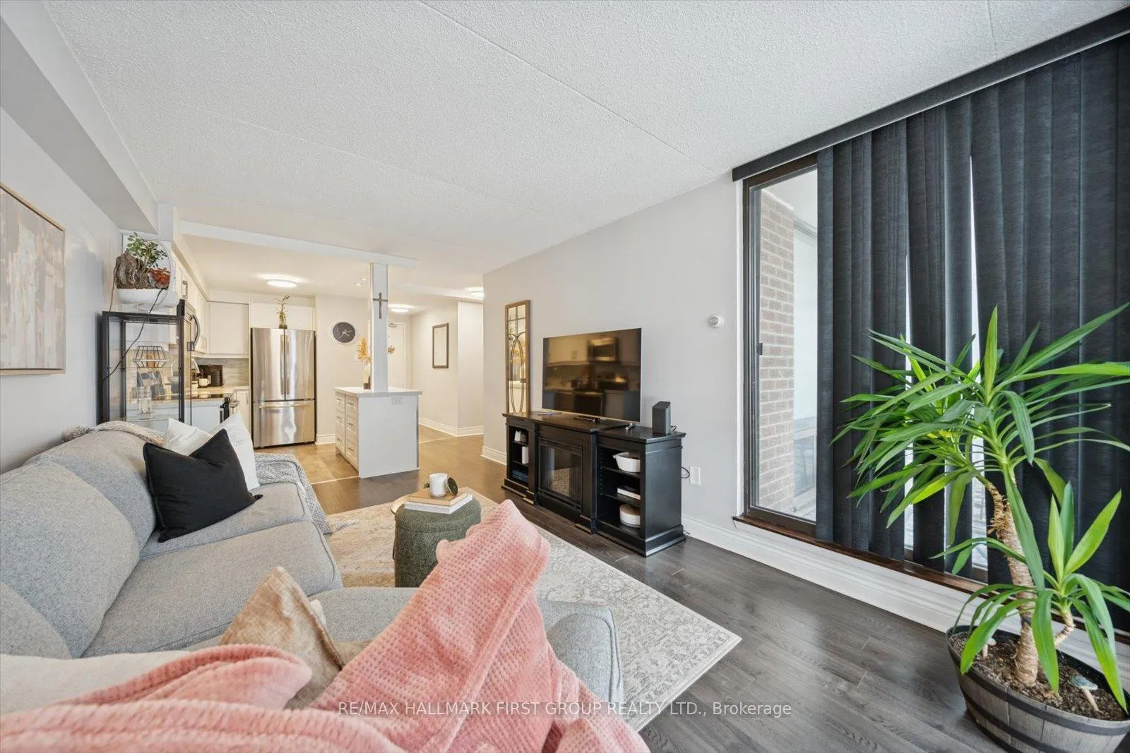 Photo 10 of Unit 303, 1540 Pickering Parkway, Pickering, Town Centre — HOMEH