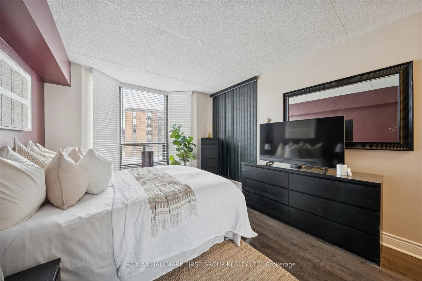 Photo 13 of Unit 303, 1540 Pickering Parkway, Pickering, Town Centre — HOMEH