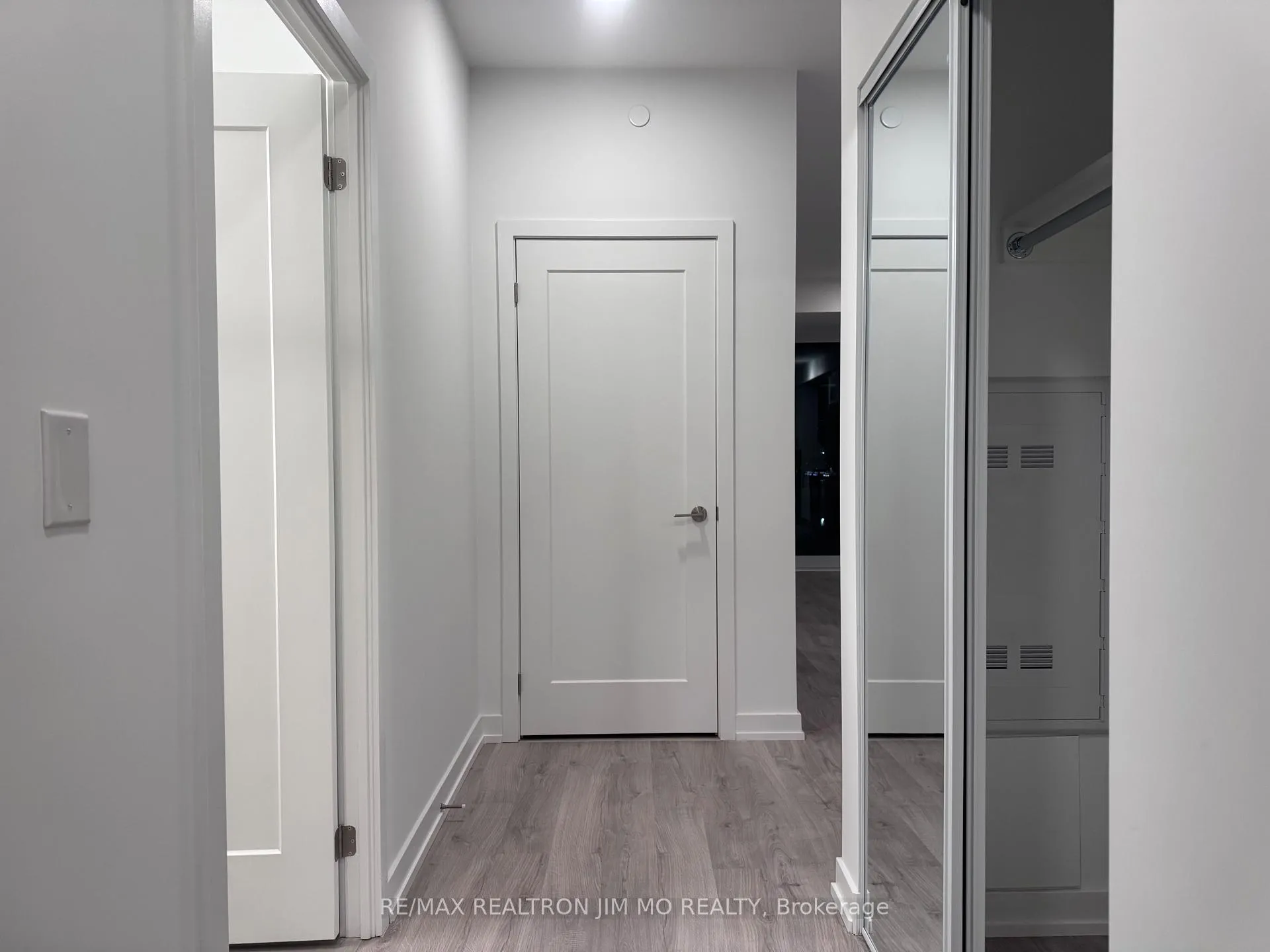 Photo 3 of Unit B-319, 9751 Markham Road, Markham, Greensborough — HOMEH