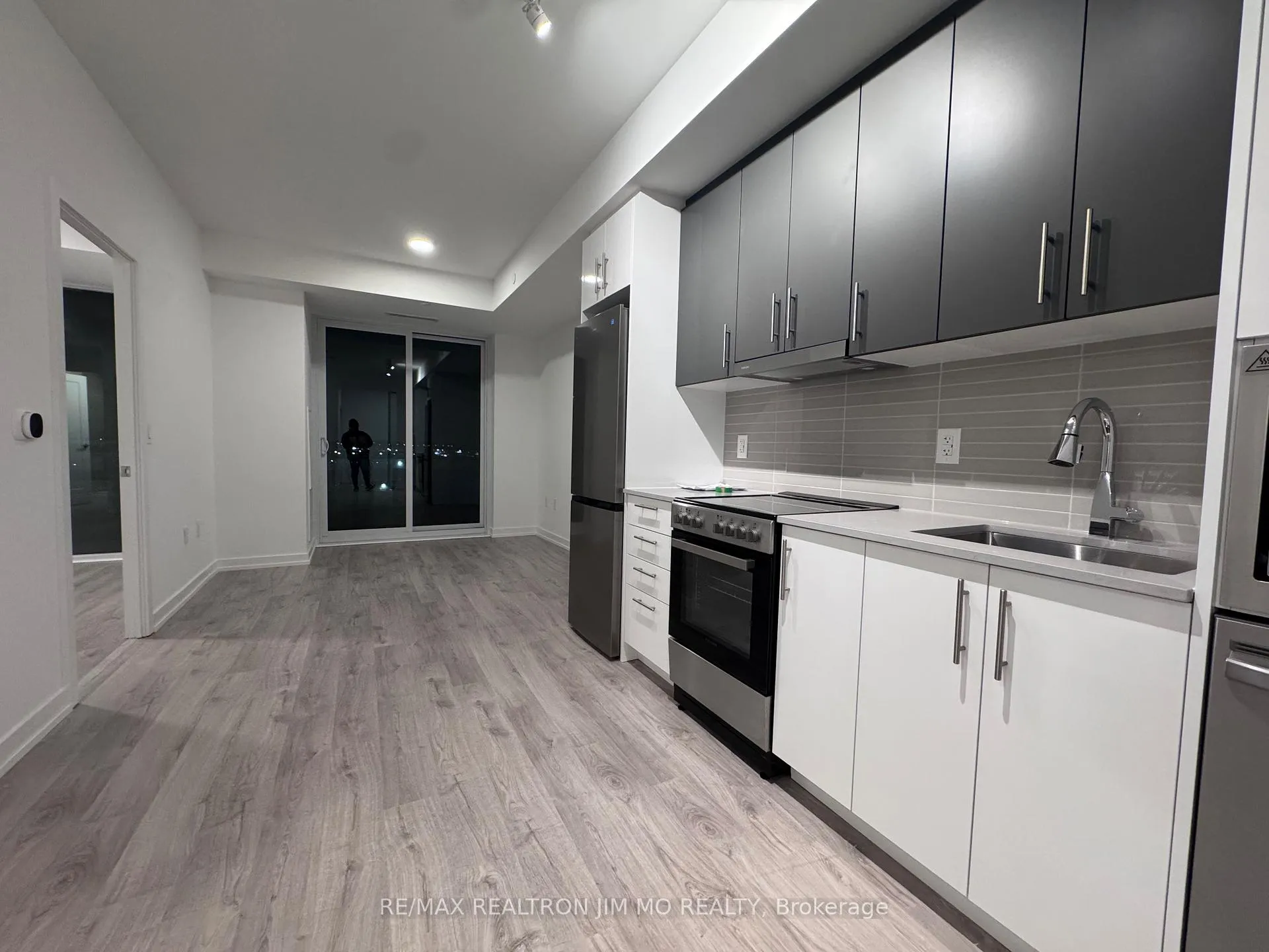 Photo 8 of Unit B-319, 9751 Markham Road, Markham, Greensborough — HOMEH