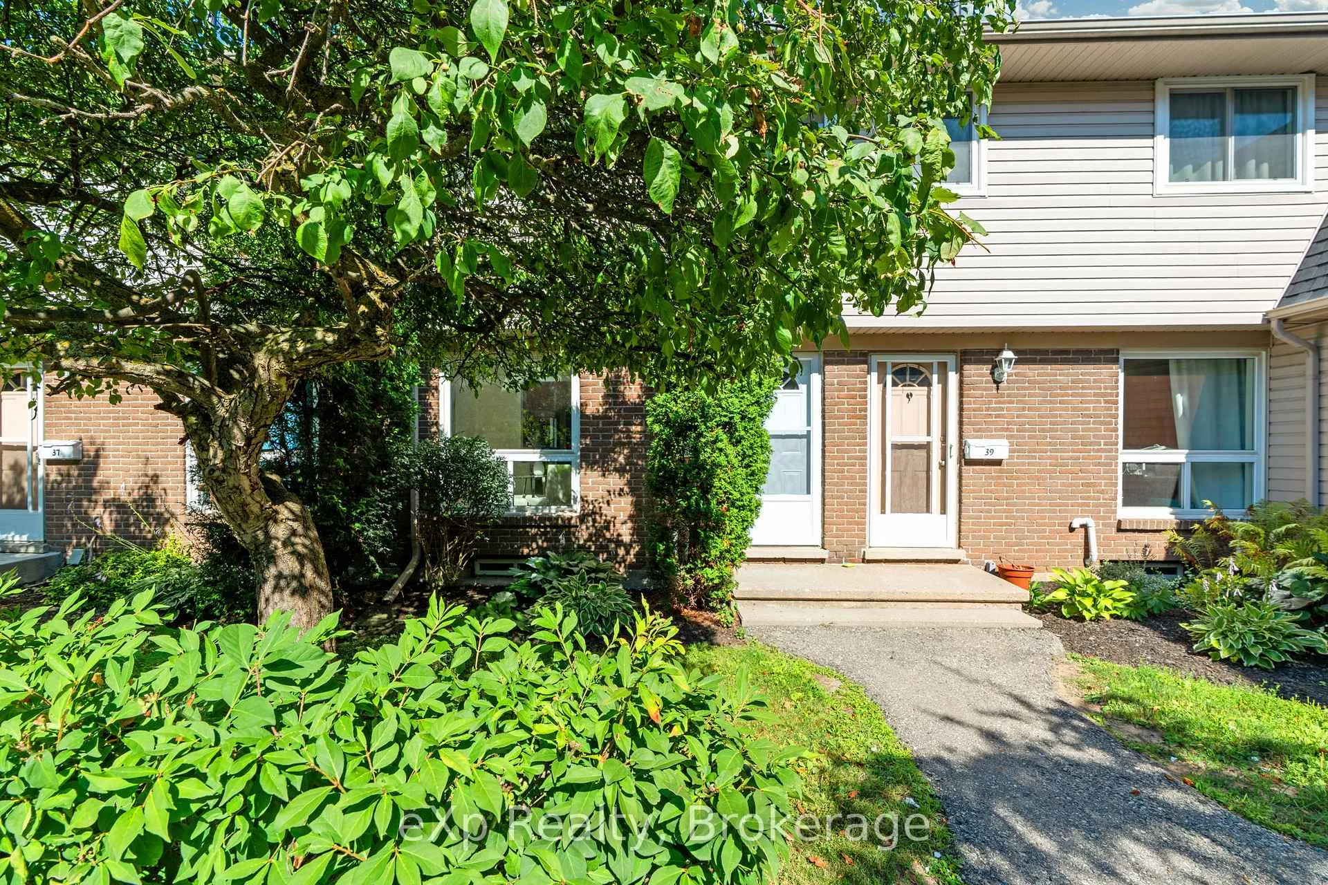 Photo 2 of Unit 38, 88 Avonwood Drive, Stratford — HOMEH