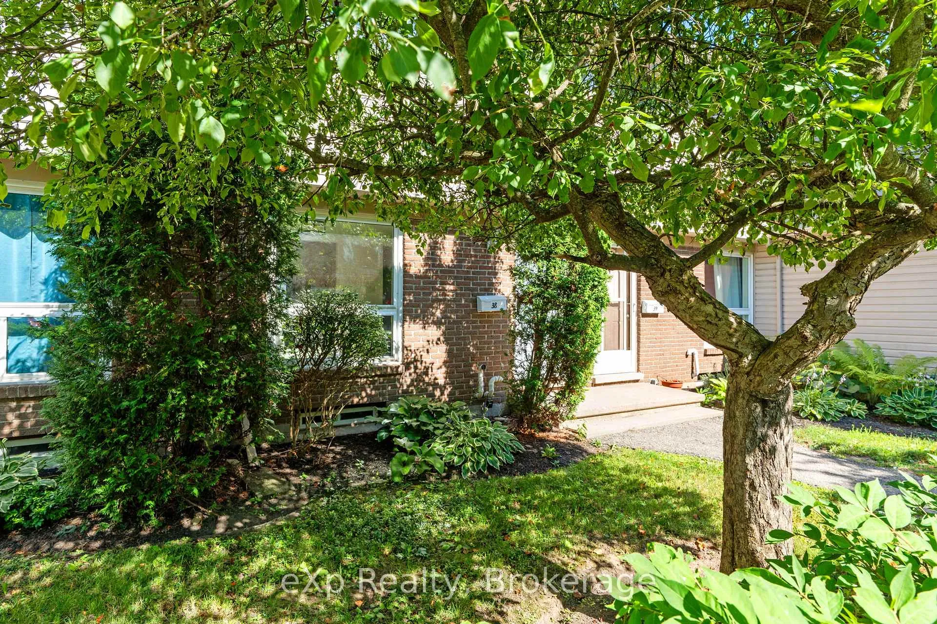Photo 3 of Unit 38, 88 Avonwood Drive, Stratford — HOMEH