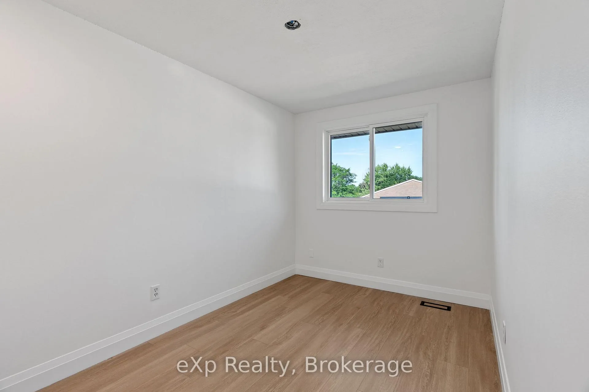 Photo 22 of Unit 38, 88 Avonwood Drive, Stratford — HOMEH