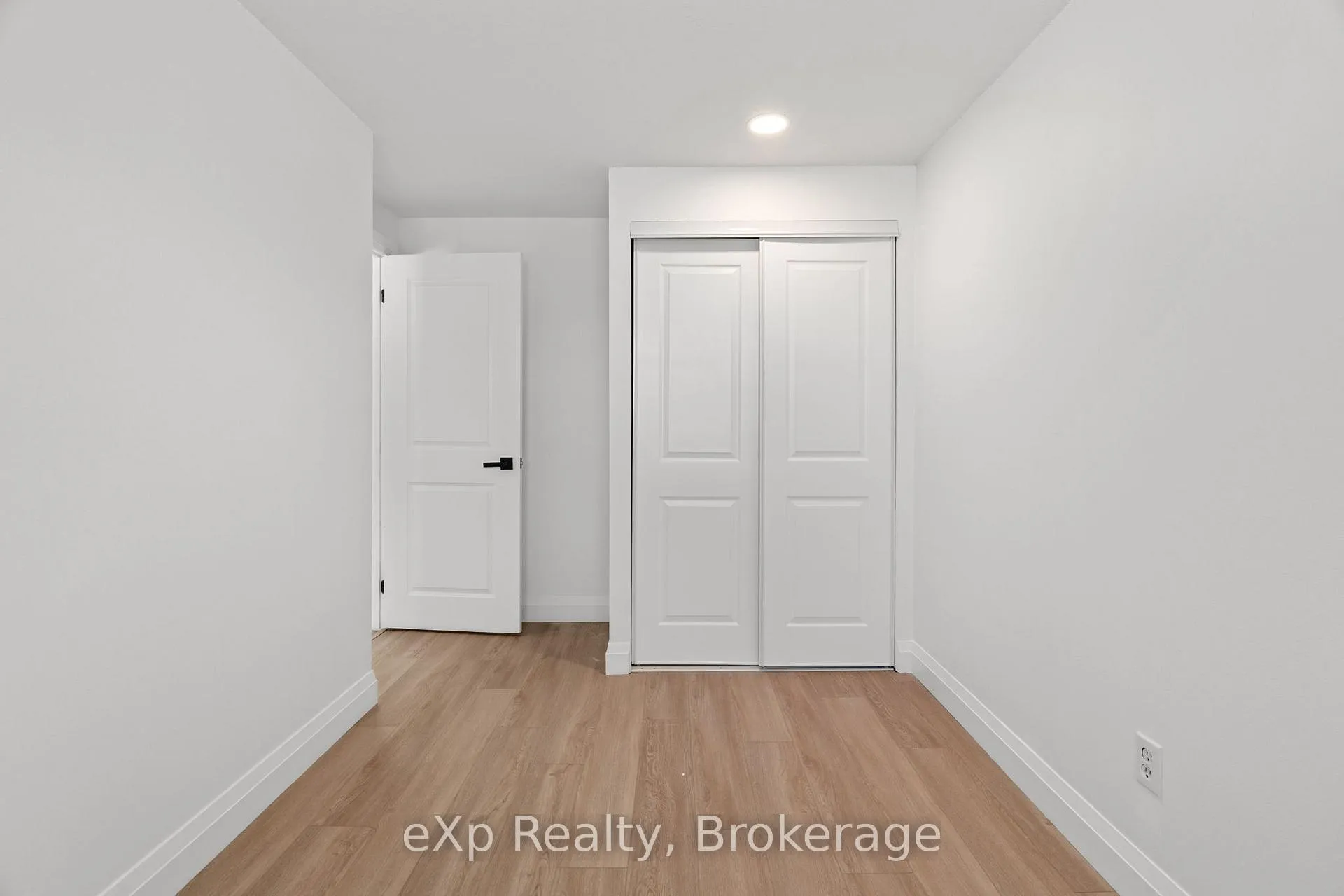 Photo 23 of Unit 38, 88 Avonwood Drive, Stratford — HOMEH