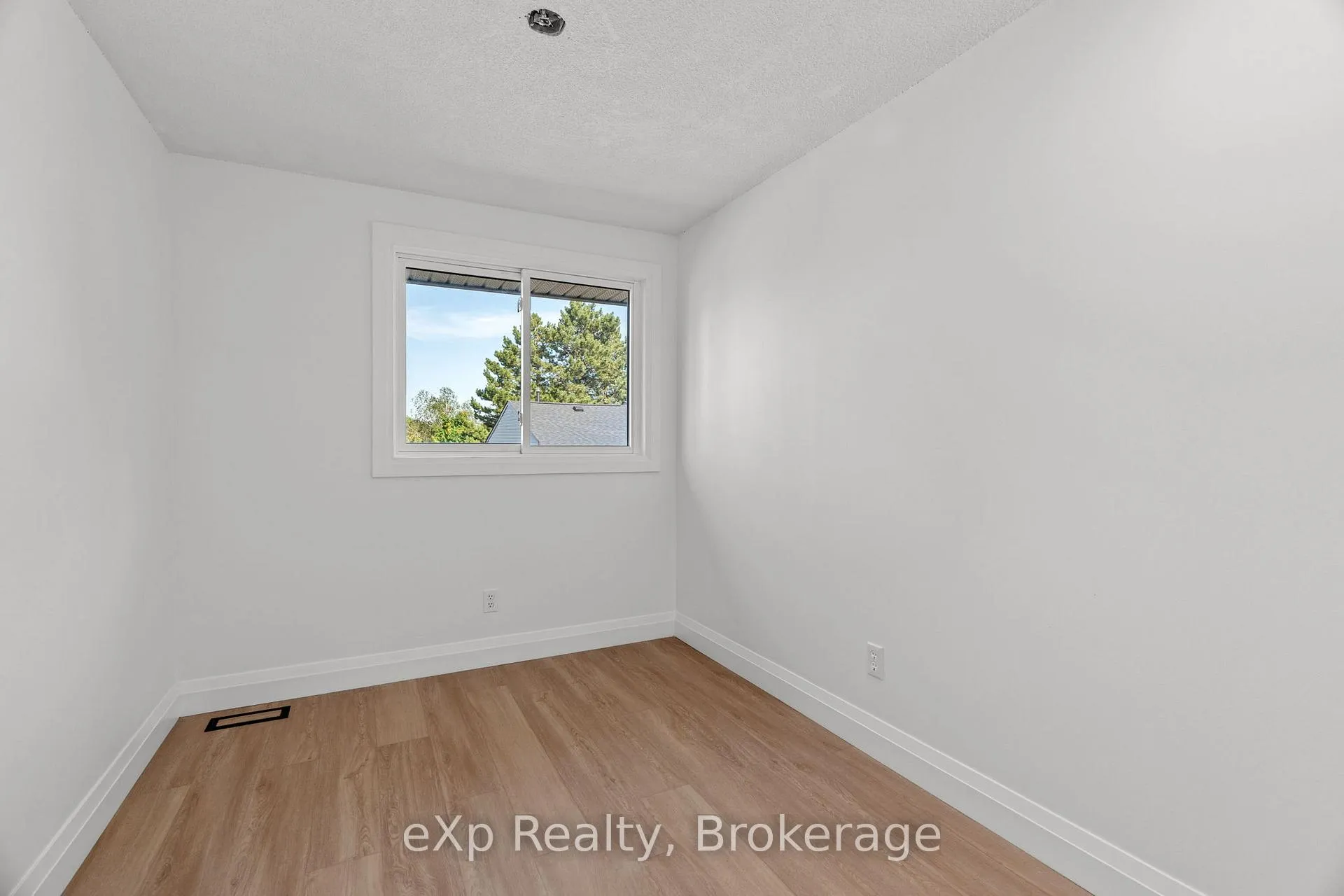 Photo 24 of Unit 38, 88 Avonwood Drive, Stratford — HOMEH