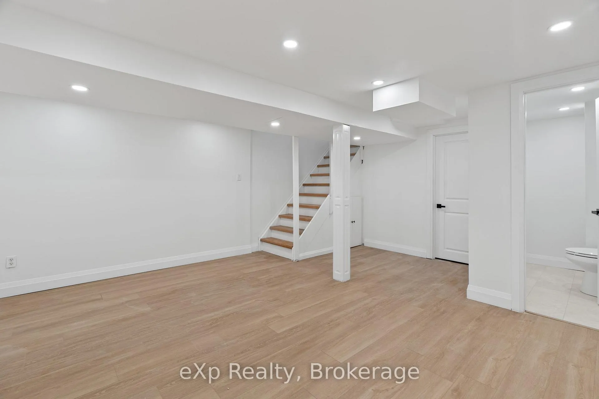 Photo 27 of Unit 38, 88 Avonwood Drive, Stratford — HOMEH