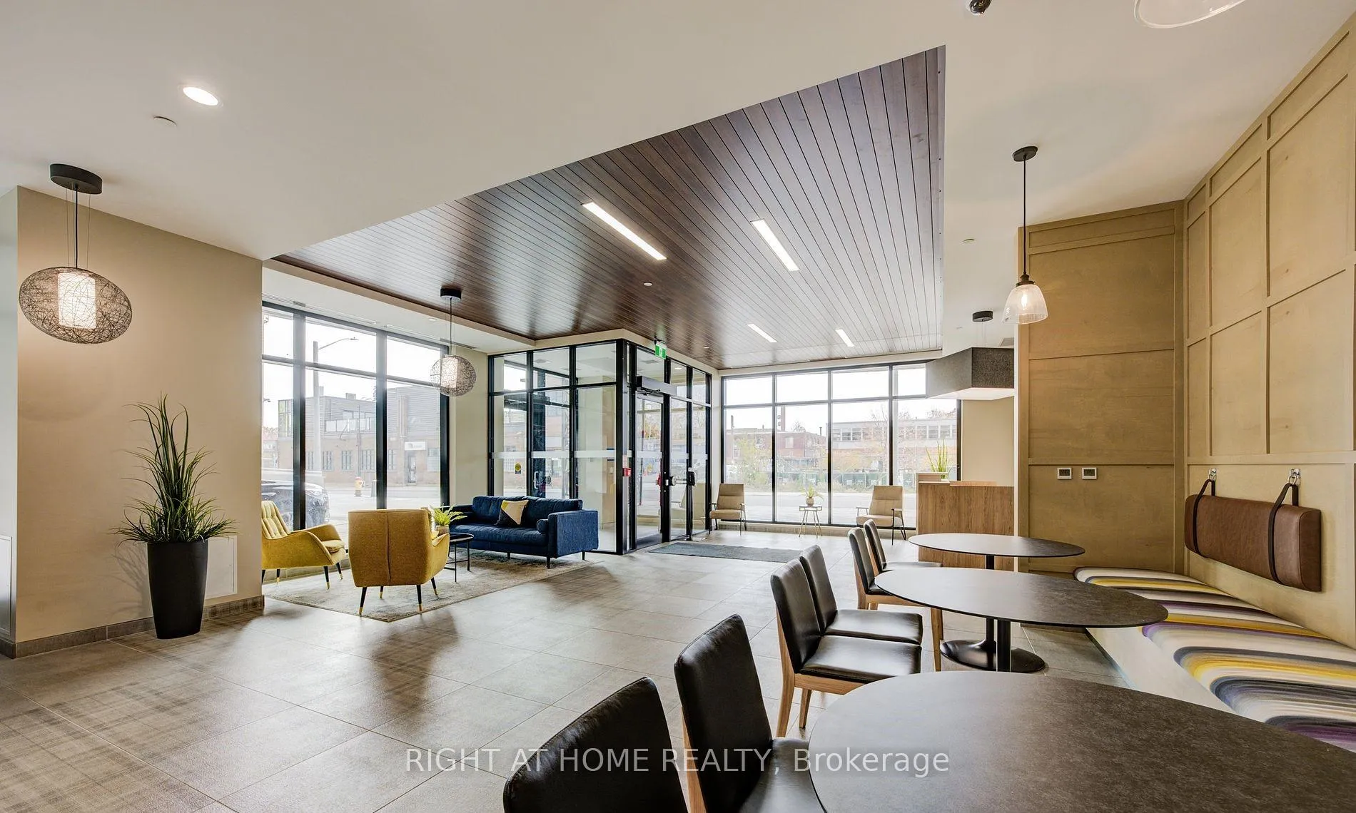 Photo 10 of Unit 2609, 108 Garment Street, Kitchener, City Commercial Core — HOMEH