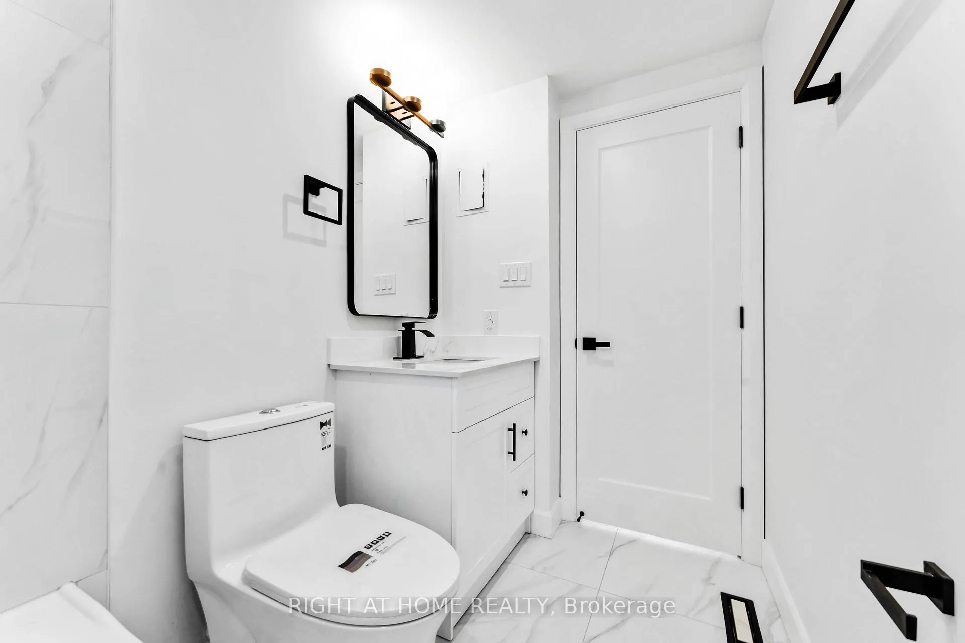 Photo 11 of 2700 Priscilla Street, Ottawa, Britannia — HOMEH