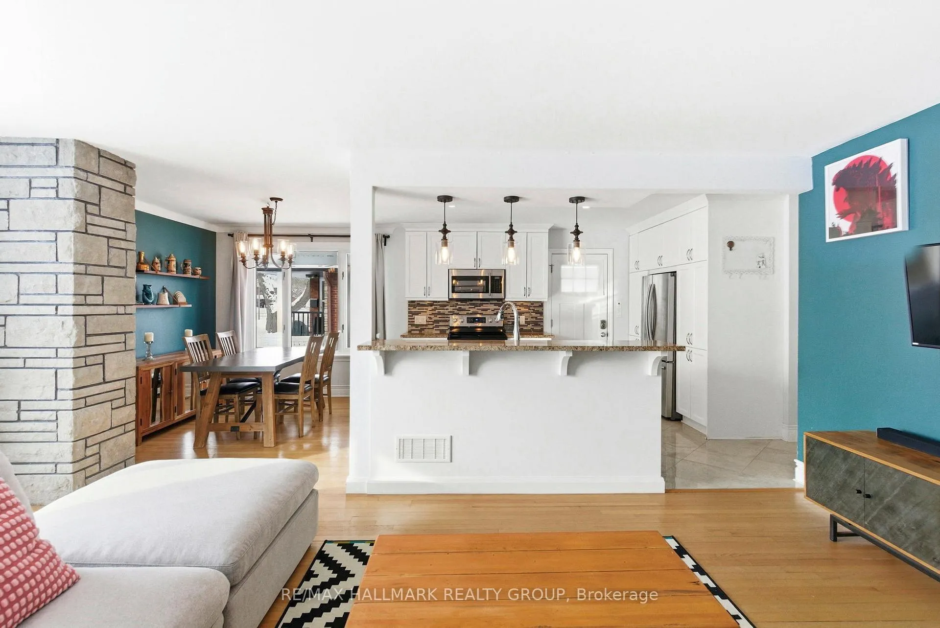 Photo 16 of 907 Innswood Drive, Ottawa, McKellar Heights/Glabar Park — HOMEH