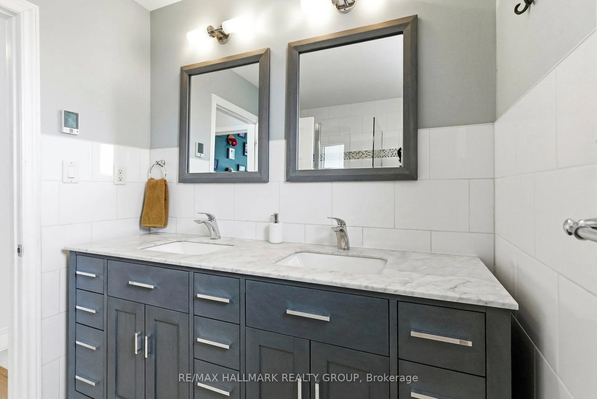 Photo 24 of 907 Innswood Drive, Ottawa, McKellar Heights/Glabar Park — HOMEH