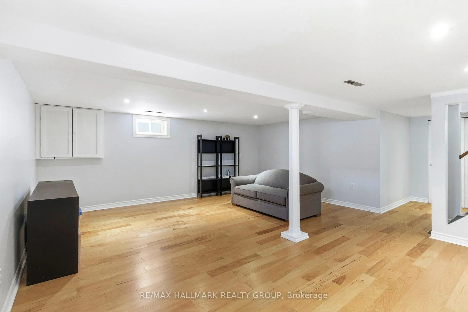 Photo 27 of 907 Innswood Drive, Ottawa, McKellar Heights/Glabar Park — HOMEH