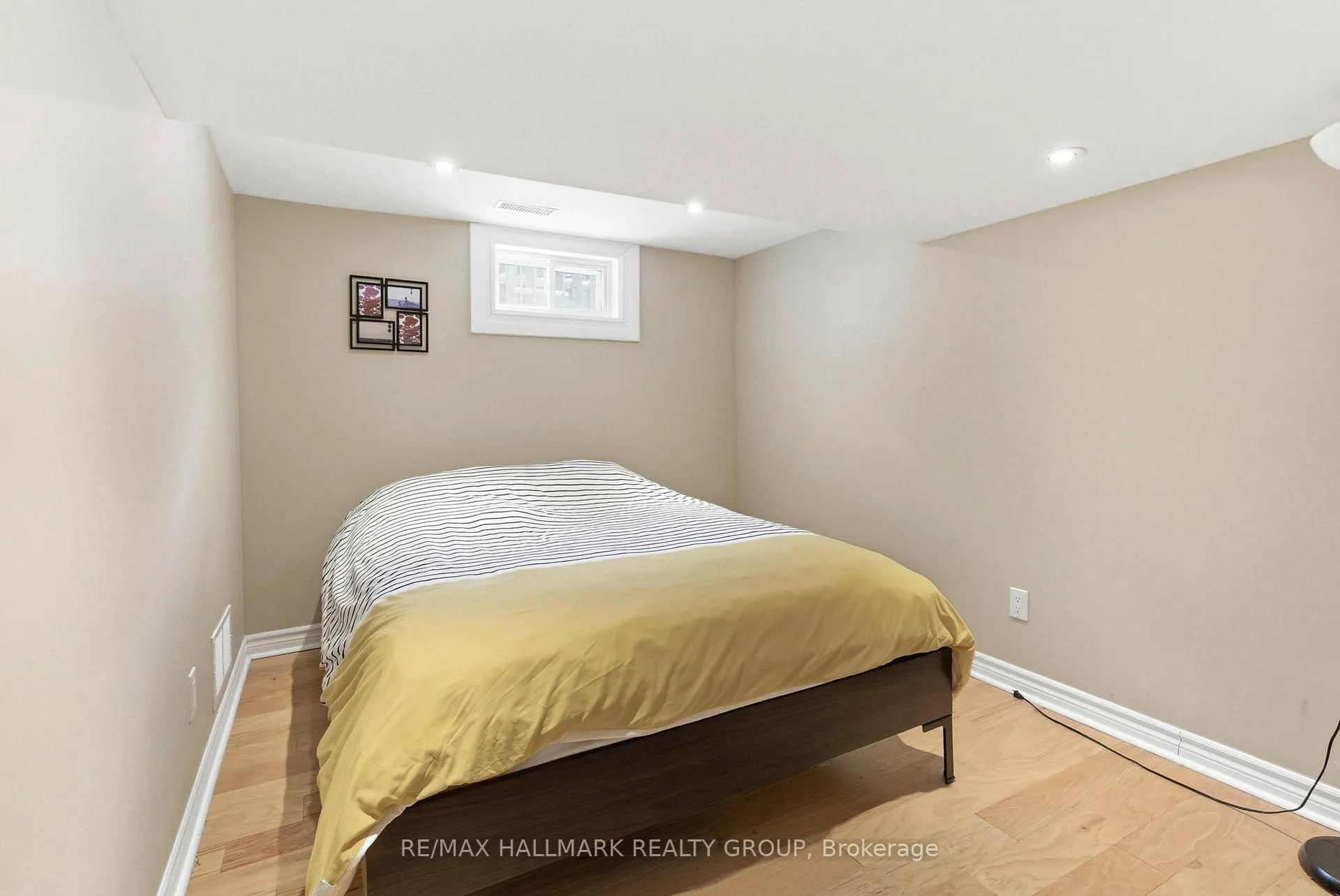 Photo 31 of 907 Innswood Drive, Ottawa, McKellar Heights/Glabar Park — HOMEH
