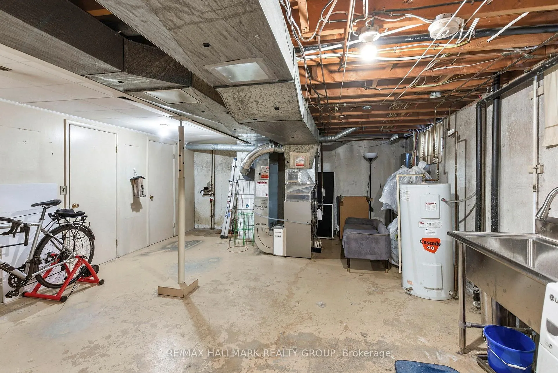Photo 33 of 907 Innswood Drive, Ottawa, McKellar Heights/Glabar Park — HOMEH