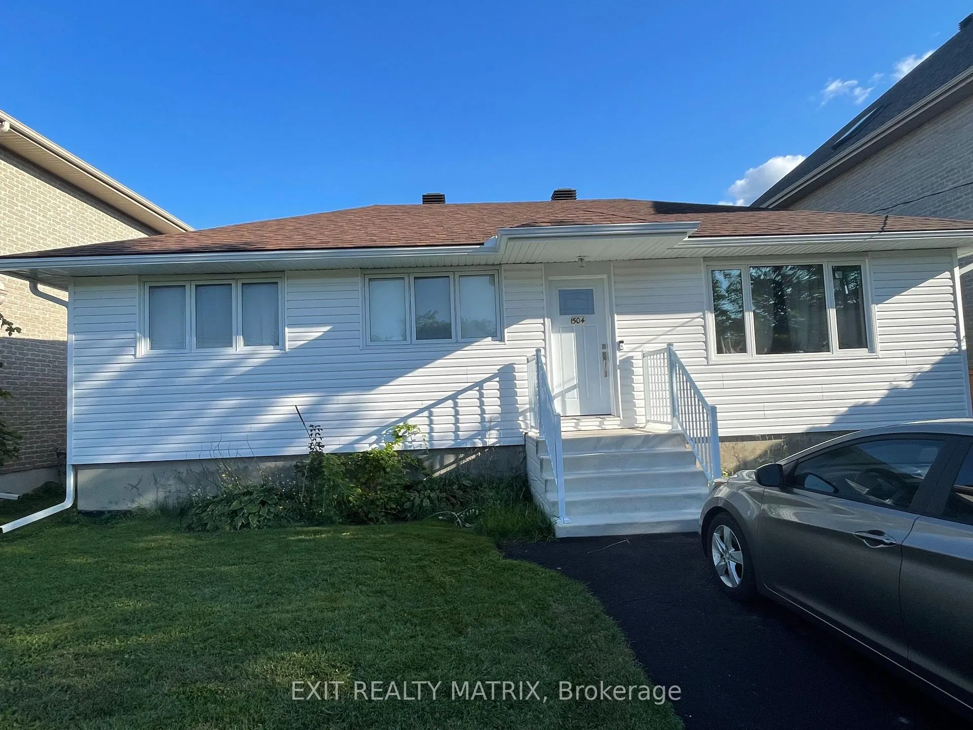Front of 1504 Kingsdale Avenue