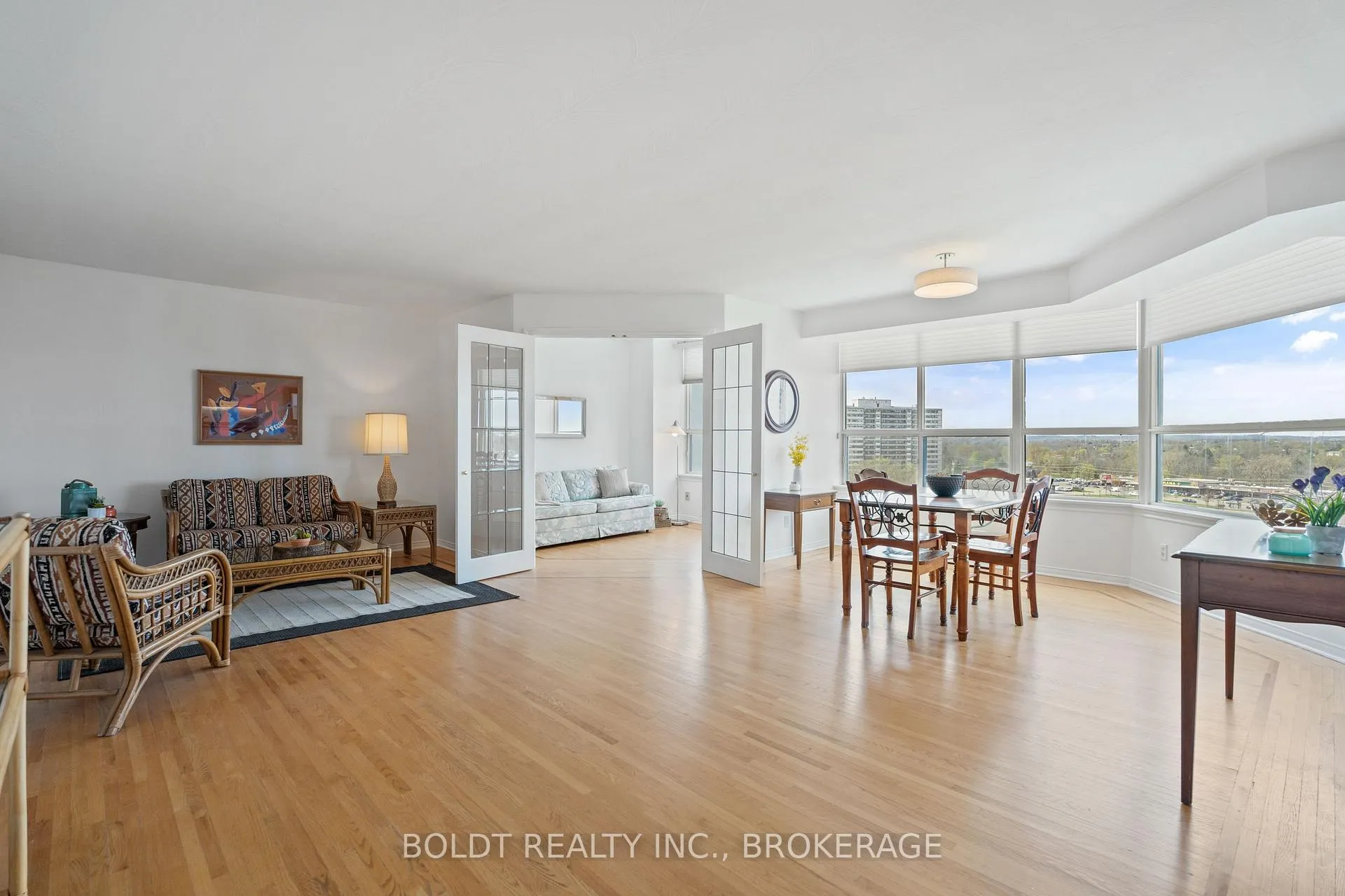 Photo 8 of Unit 1001, 3 Towering Heights Boulevard, St. Catharines, Glendale/Glenridge — HOMEH
