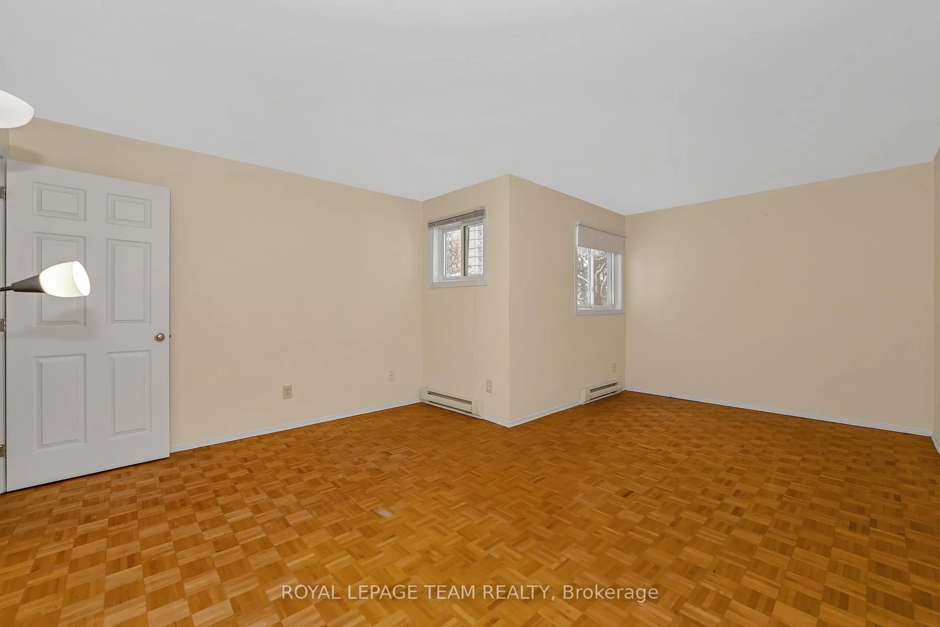 Photo 20 of Unit 200, 260 Brittany Drive, Ottawa, Viscount Alexander Park — HOMEH
