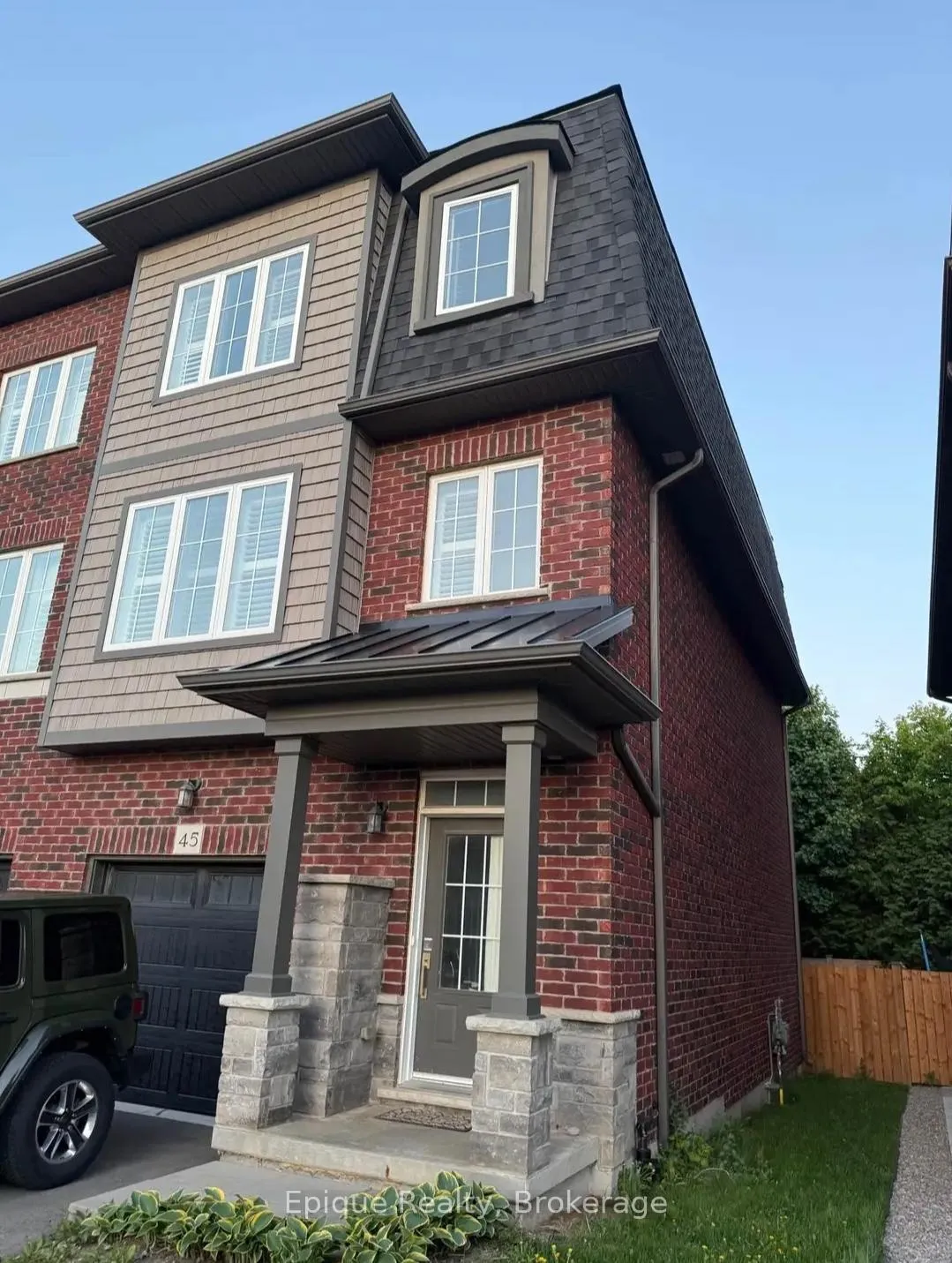 Photo 1 of Unit 45, 445 Ontario Street S, Milton, Timberlea — HOMEH