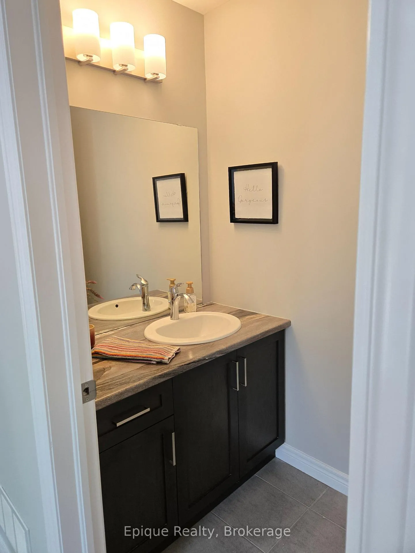 Photo 9 of Unit 45, 445 Ontario Street S, Milton, Timberlea — HOMEH