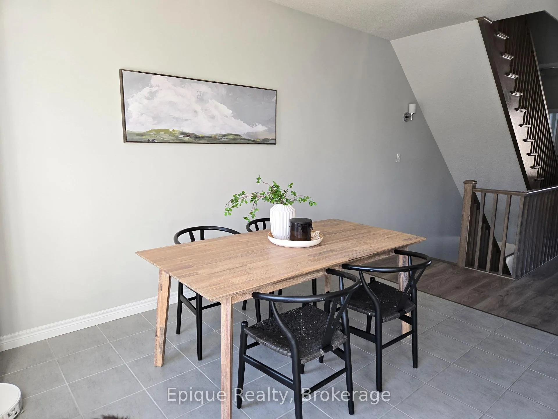 Photo 15 of Unit 45, 445 Ontario Street S, Milton, Timberlea — HOMEH
