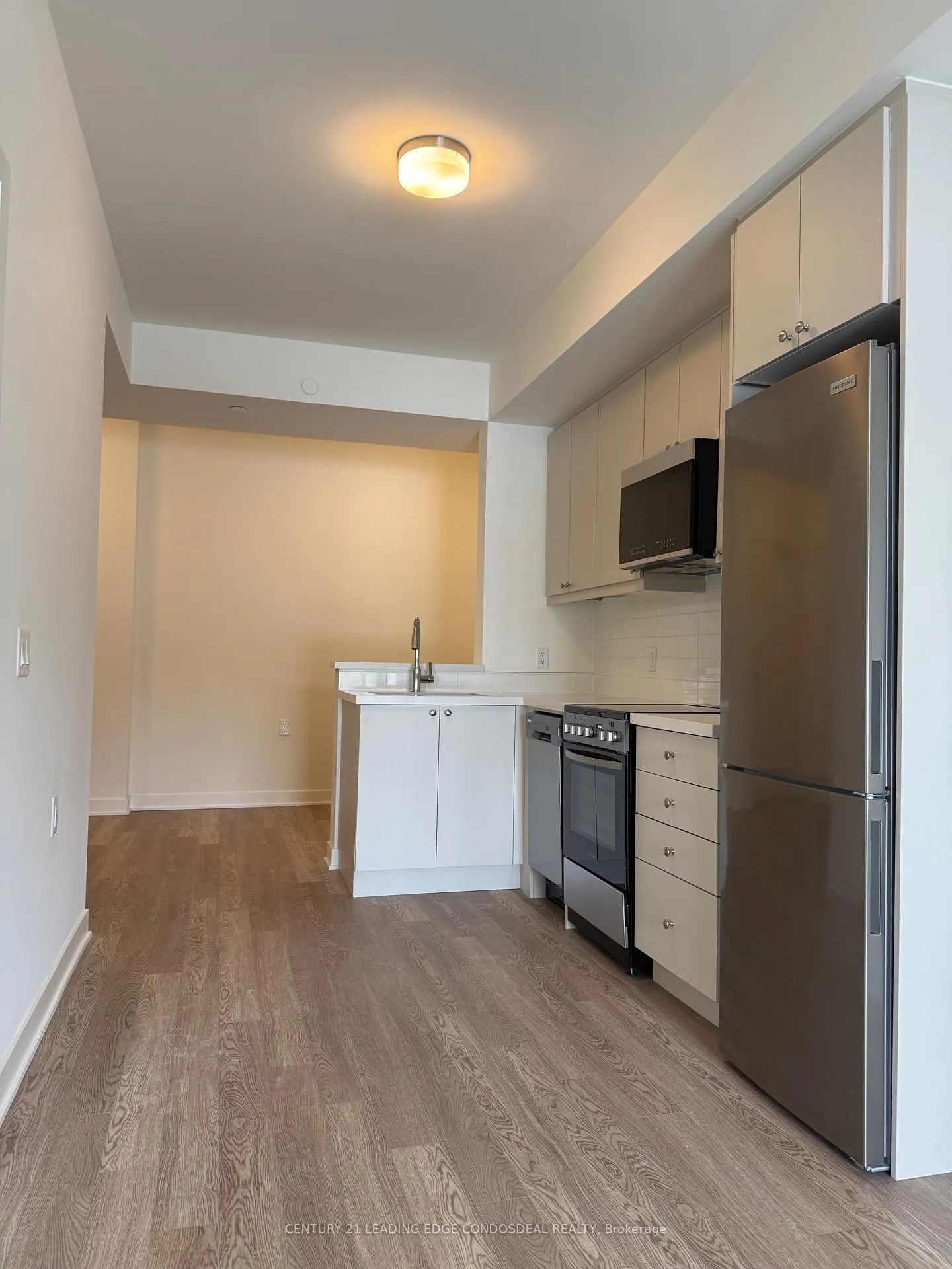 Photo 3 of Unit 210, 51 Clarington Boulevard, Clarington, Bowmanville — HOMEH