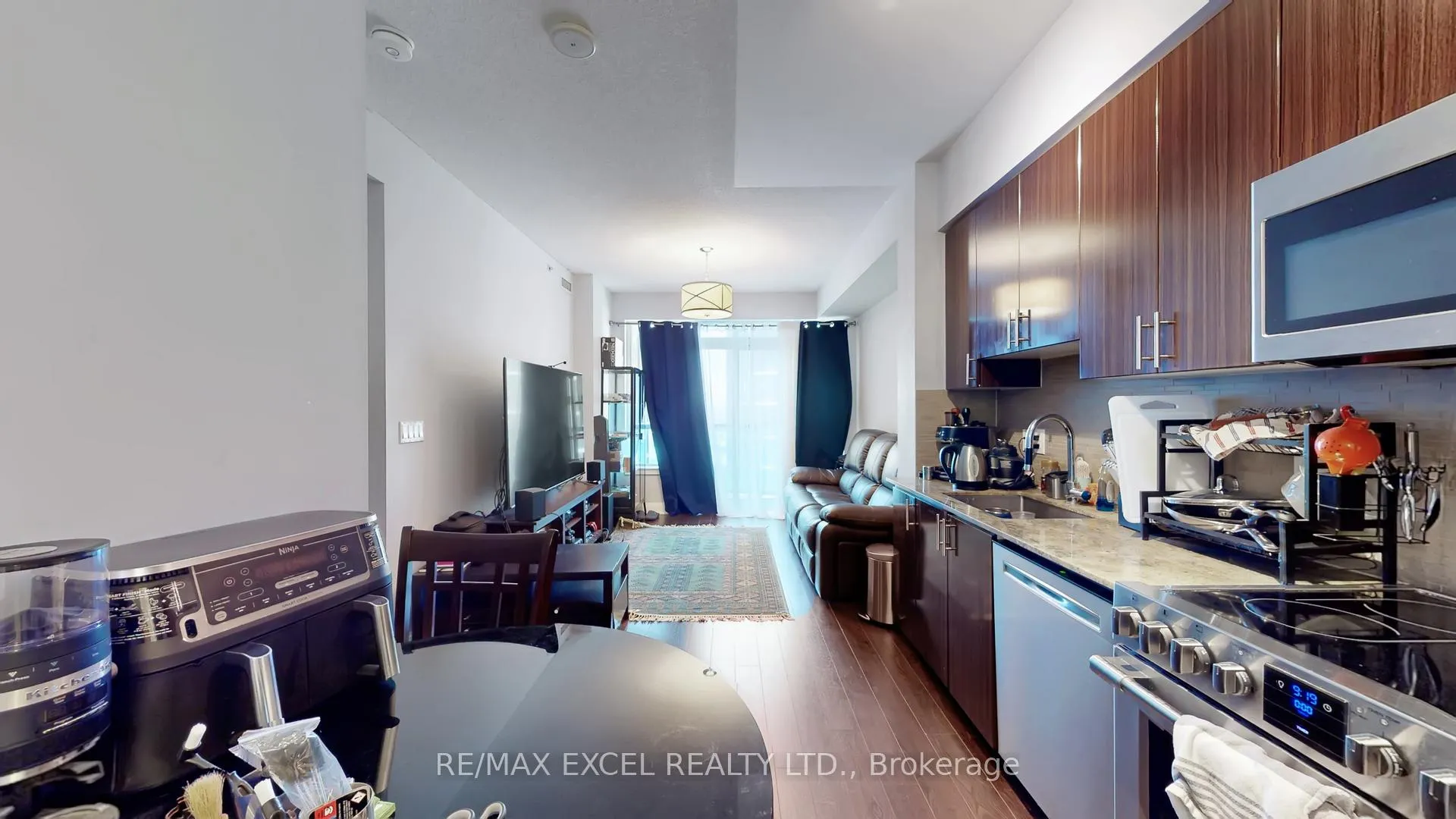 Photo 6 of Unit 732, 7161 Yonge Street, Markham, Grandview — HOMEH