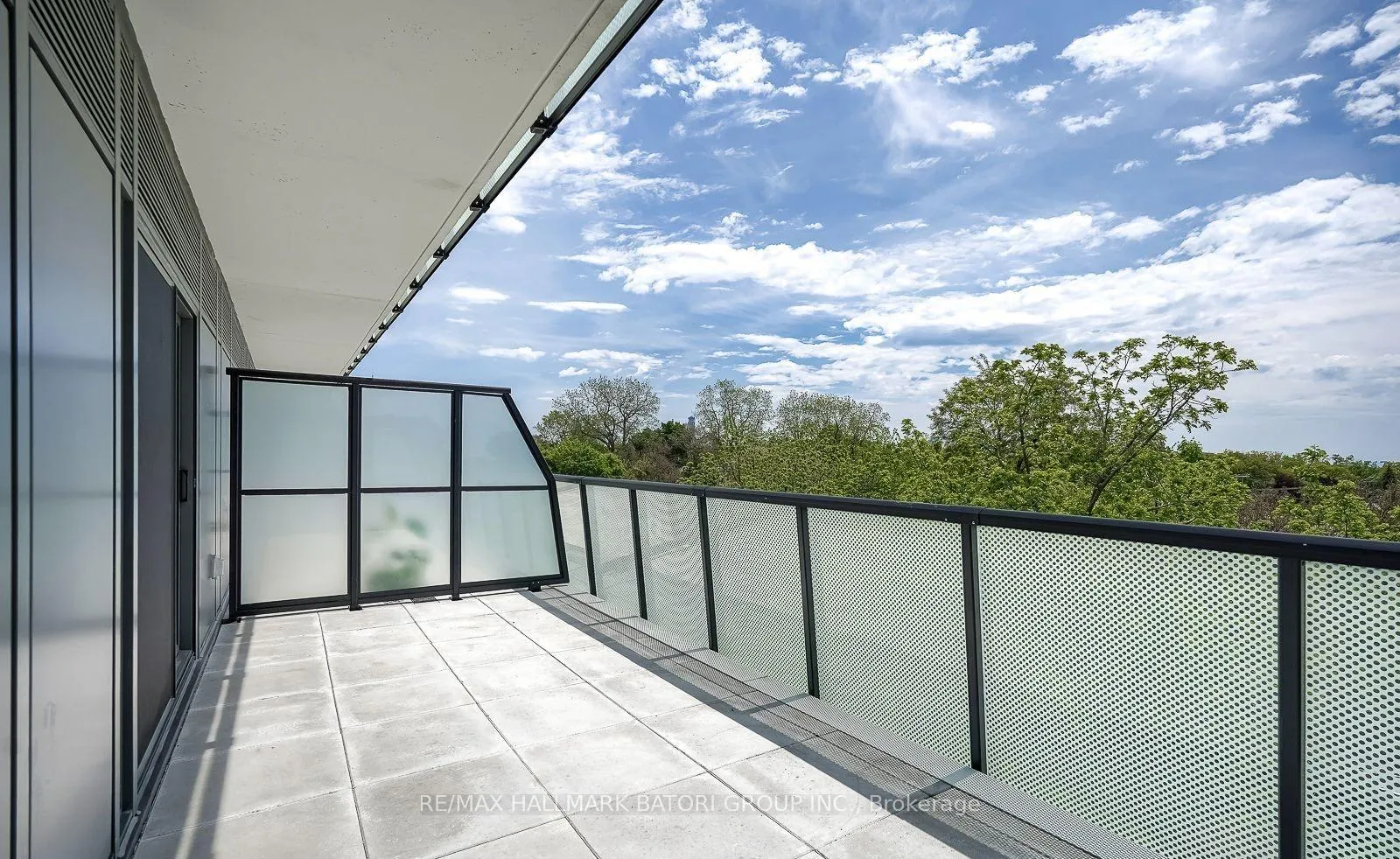 Photo 24 of Unit 405, 863 St. Clair Avenue W, Toronto, Wychwood — HOMEH