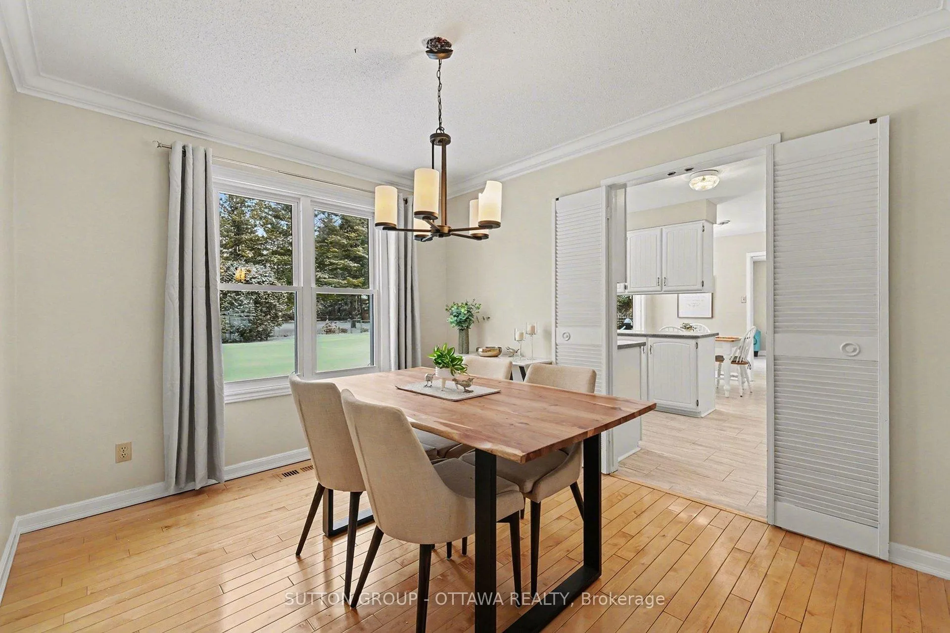 Photo 12 of 265 McClellan Road, Ottawa, Arlington Woods — HOMEH