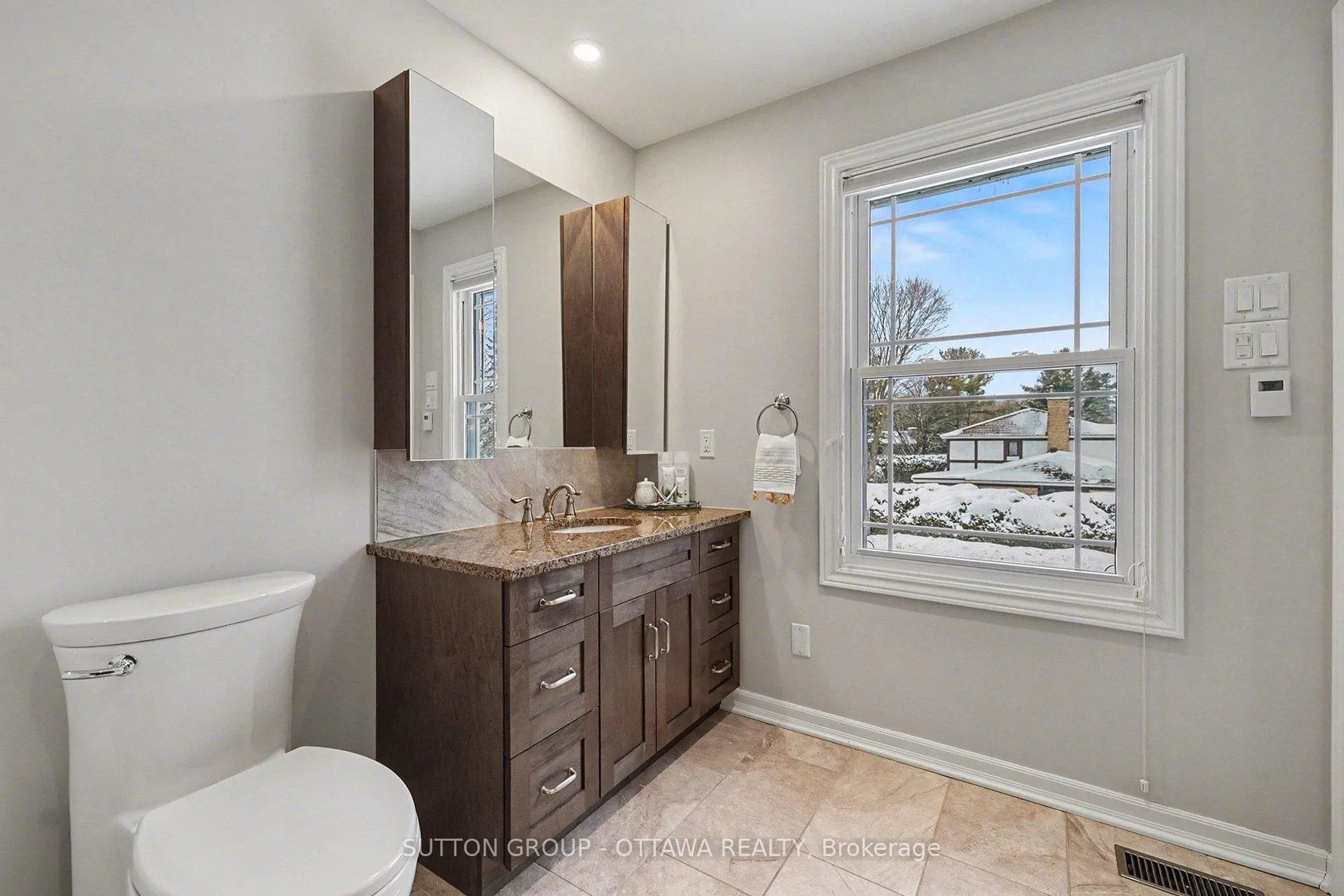Photo 27 of 265 McClellan Road, Ottawa, Arlington Woods — HOMEH