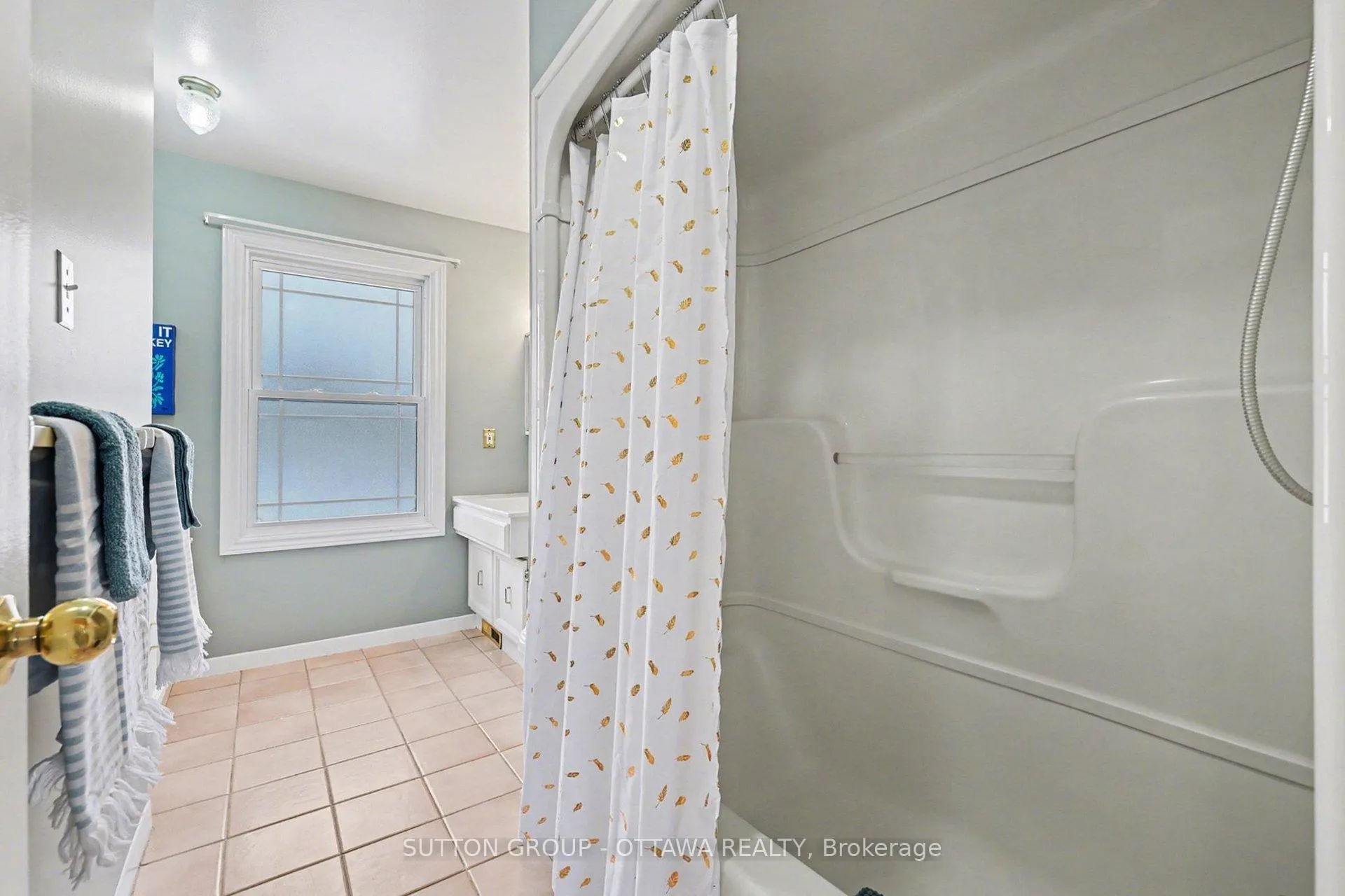 Photo 31 of 265 McClellan Road, Ottawa, Arlington Woods — HOMEH