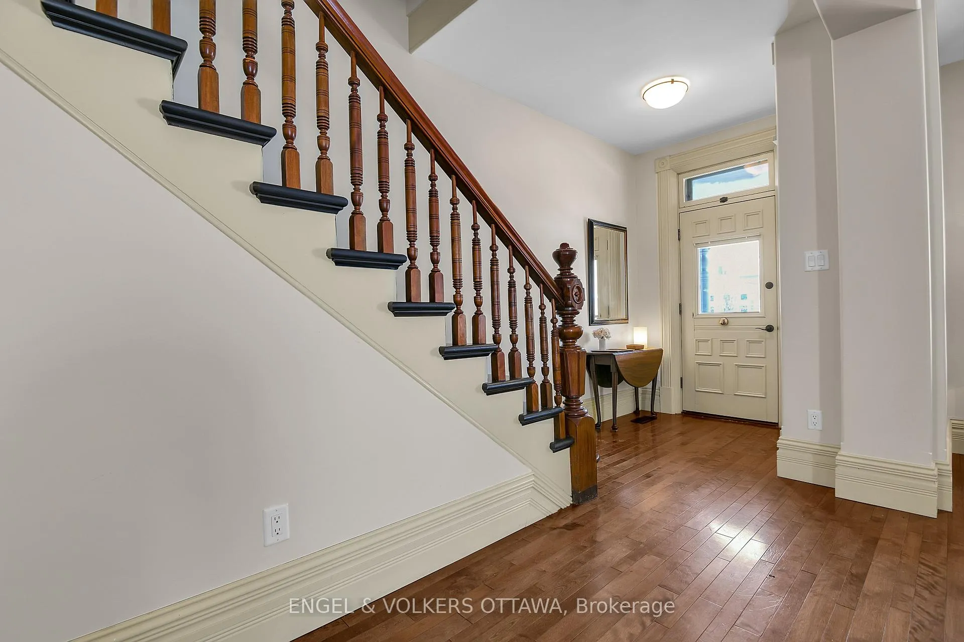 Photo 7 of 120 Boteler Street, Ottawa, Lower Town/Byward Market — HOMEH