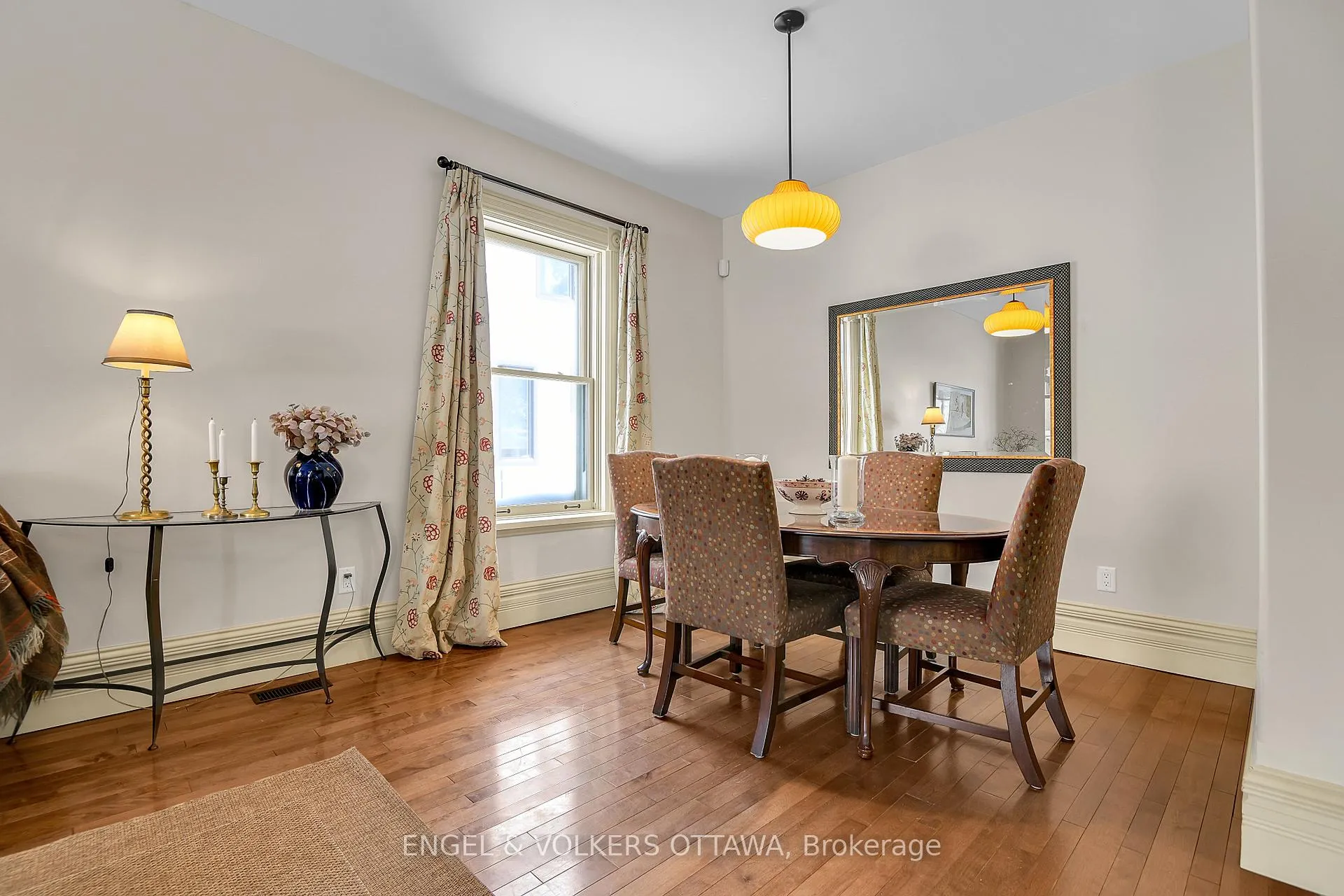 Photo 11 of 120 Boteler Street, Ottawa, Lower Town/Byward Market — HOMEH