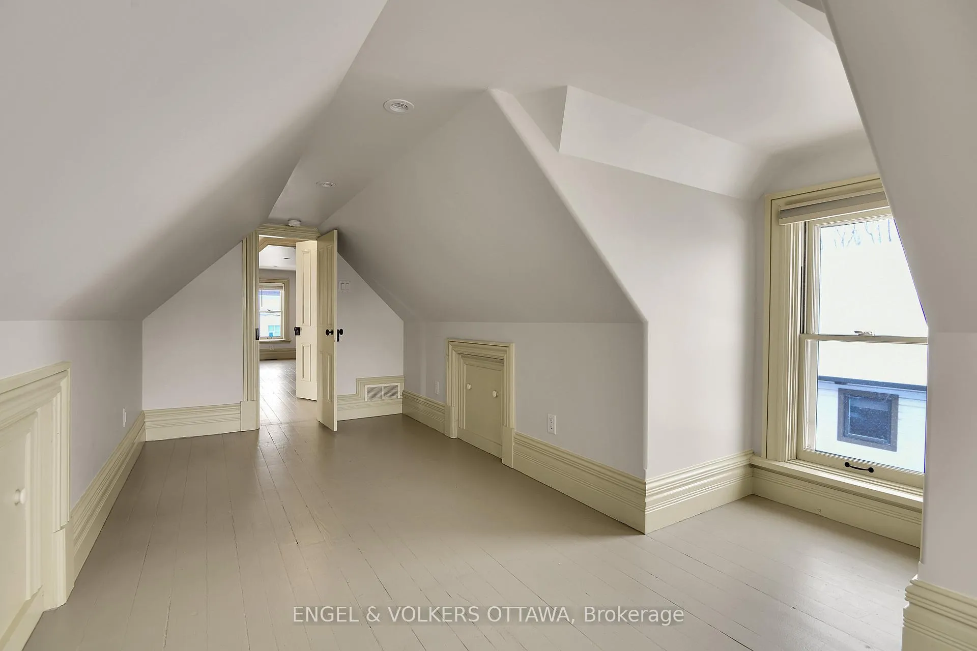 Photo 24 of 120 Boteler Street, Ottawa, Lower Town/Byward Market — HOMEH