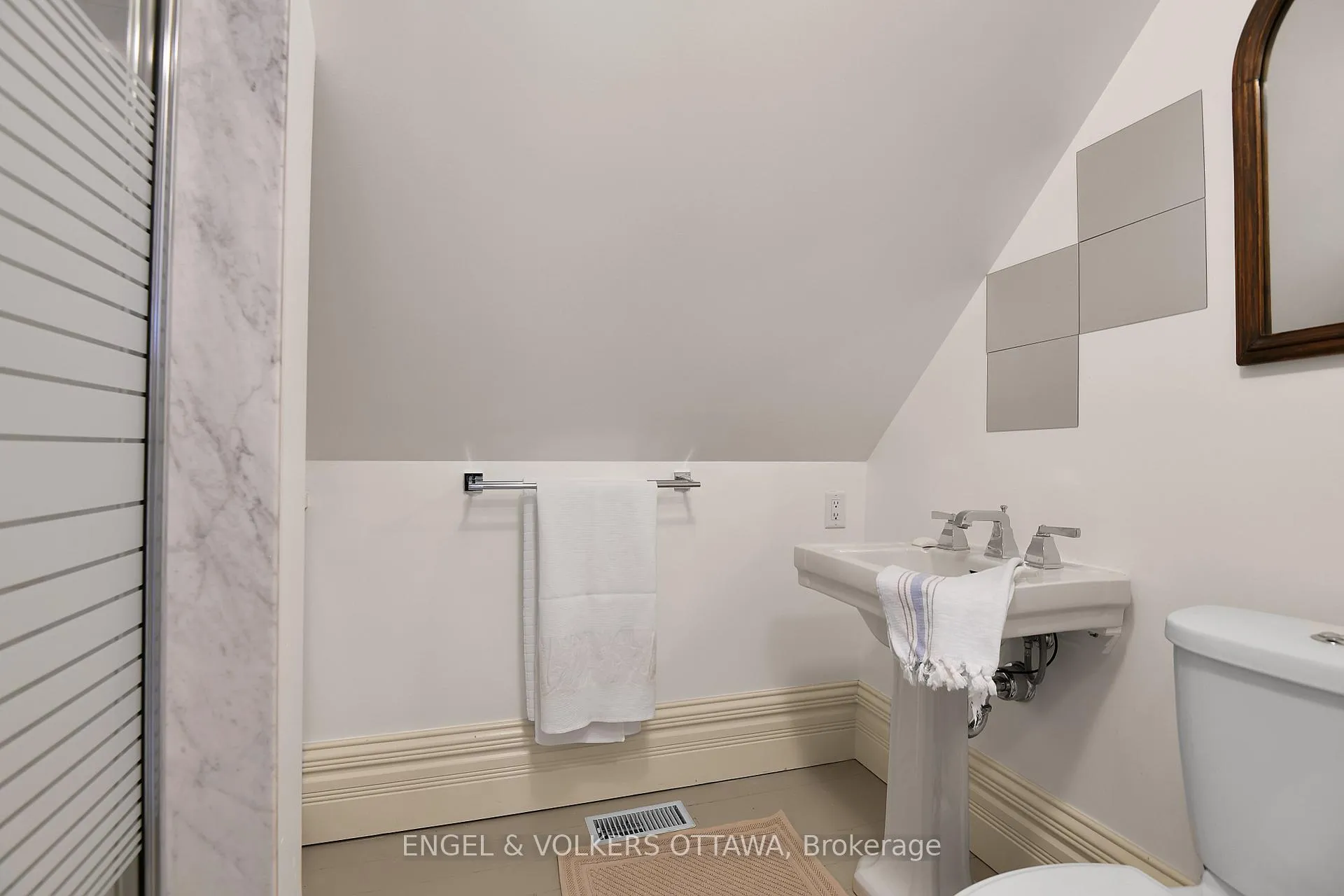 Photo 25 of 120 Boteler Street, Ottawa, Lower Town/Byward Market — HOMEH