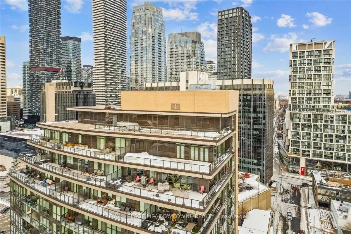 Photo 2 of Unit 1202, 60 Berwick Avenue, Toronto, Yonge-Eglinton — HOMEH