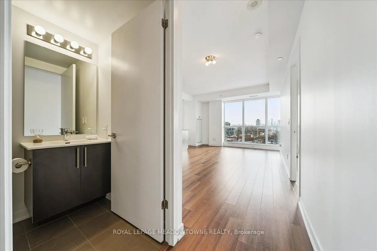 Photo 8 of Unit 1202, 60 Berwick Avenue, Toronto, Yonge-Eglinton — HOMEH