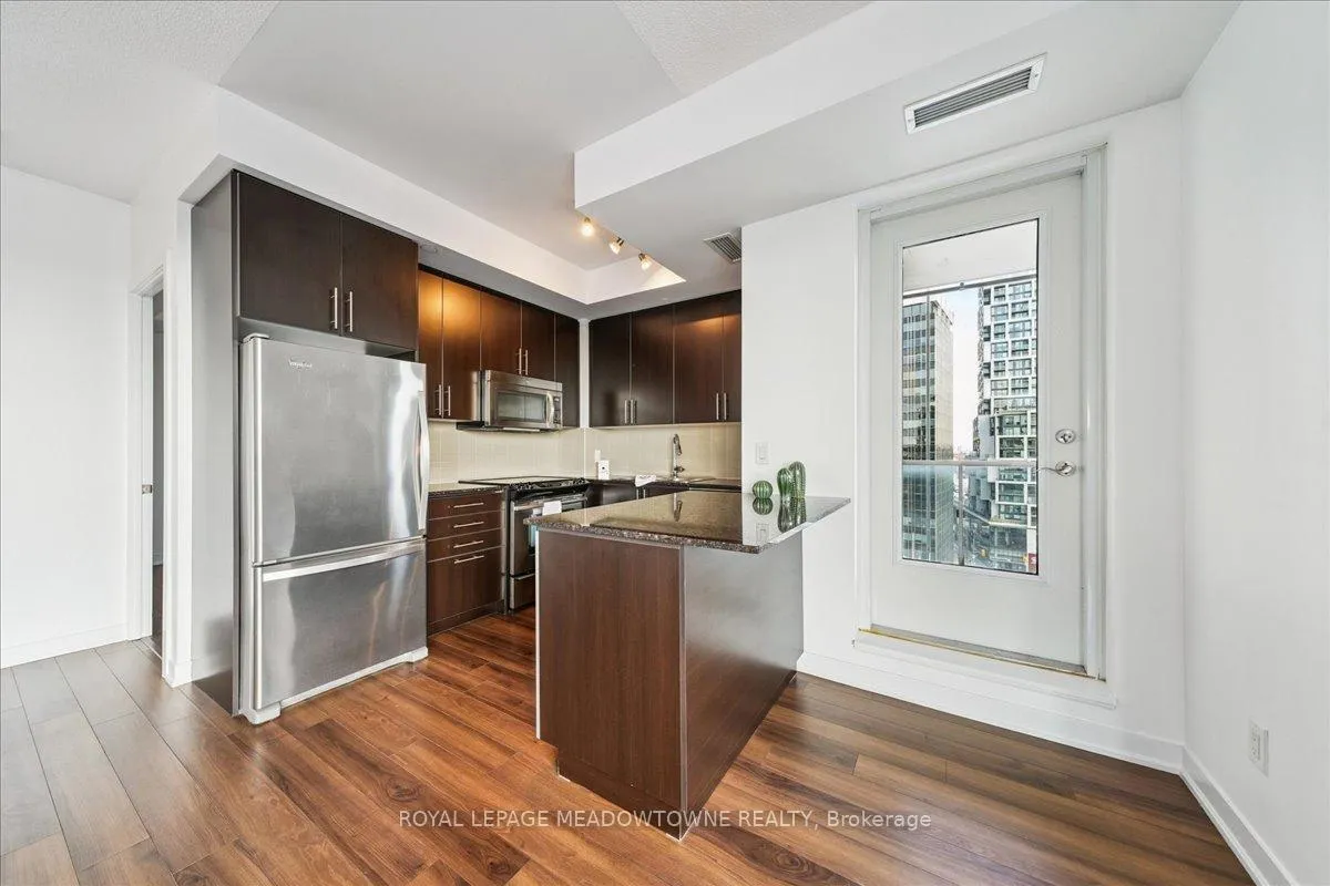 Photo 17 of Unit 1202, 60 Berwick Avenue, Toronto, Yonge-Eglinton — HOMEH