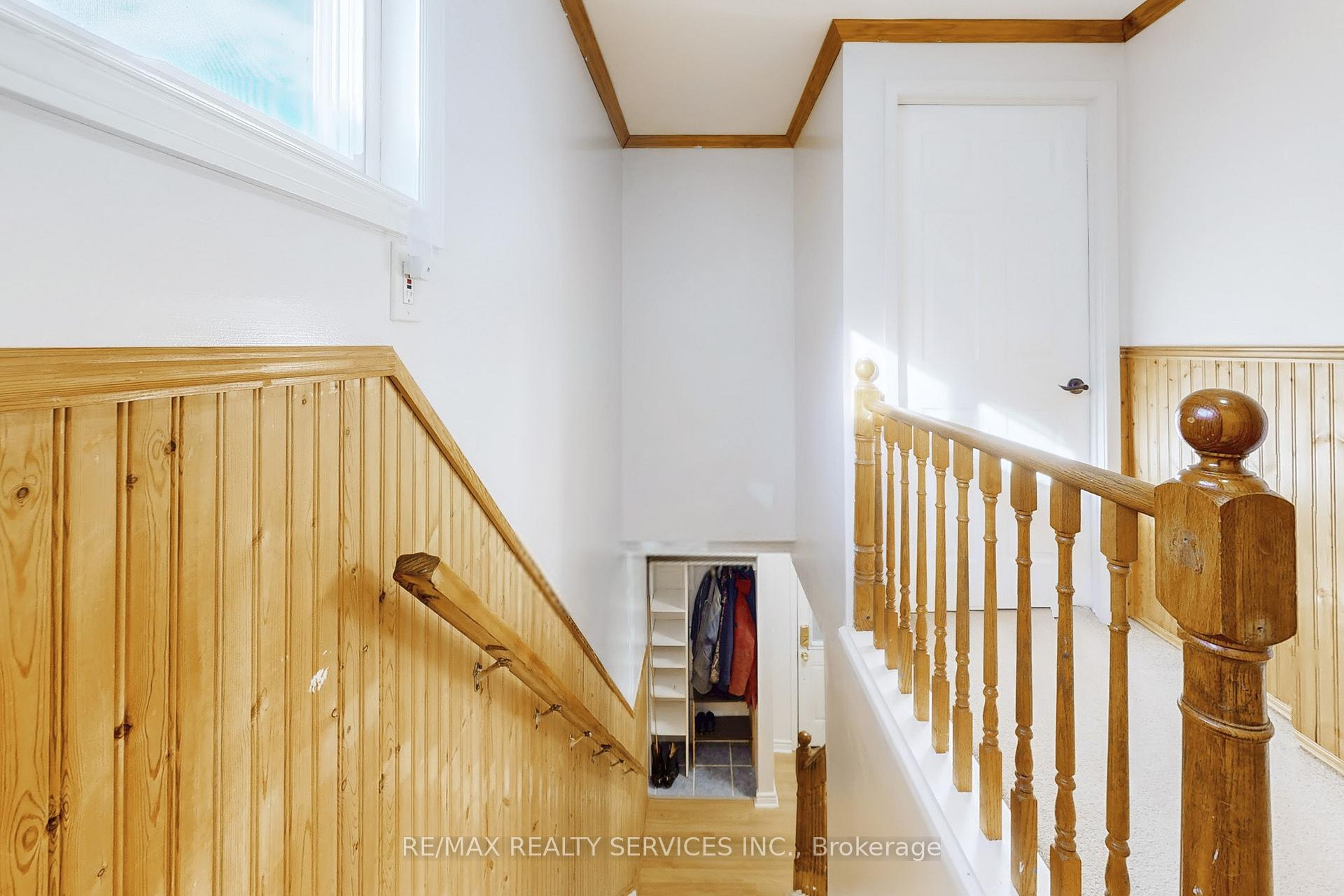 Photo 17 of 2 Hector Court, Brampton, Central Park — HOMEH