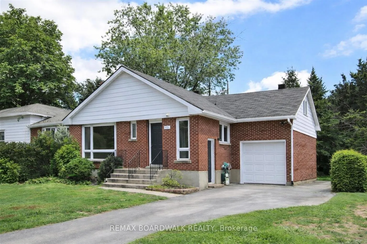 Photo 1 of Unit A, 1173 Tara Drive, Ottawa, Copeland Park — HOMEH