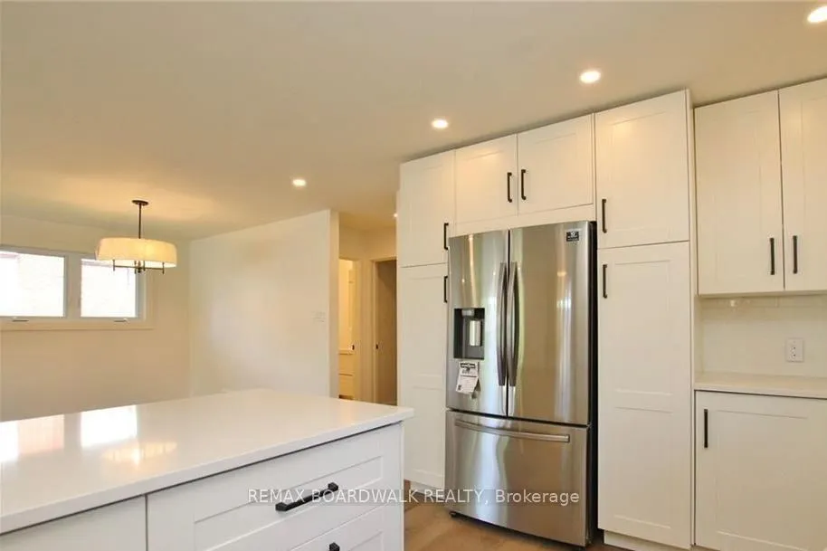 Photo 7 of Unit A, 1173 Tara Drive, Ottawa, Copeland Park — HOMEH